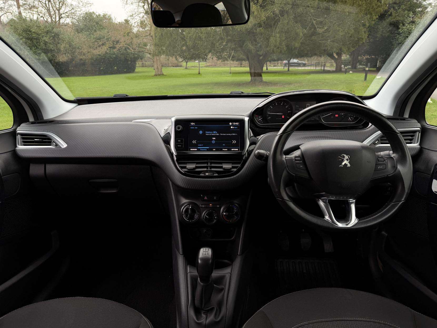 2017 PEUGEOT 208 2017 PEUGEOT 208