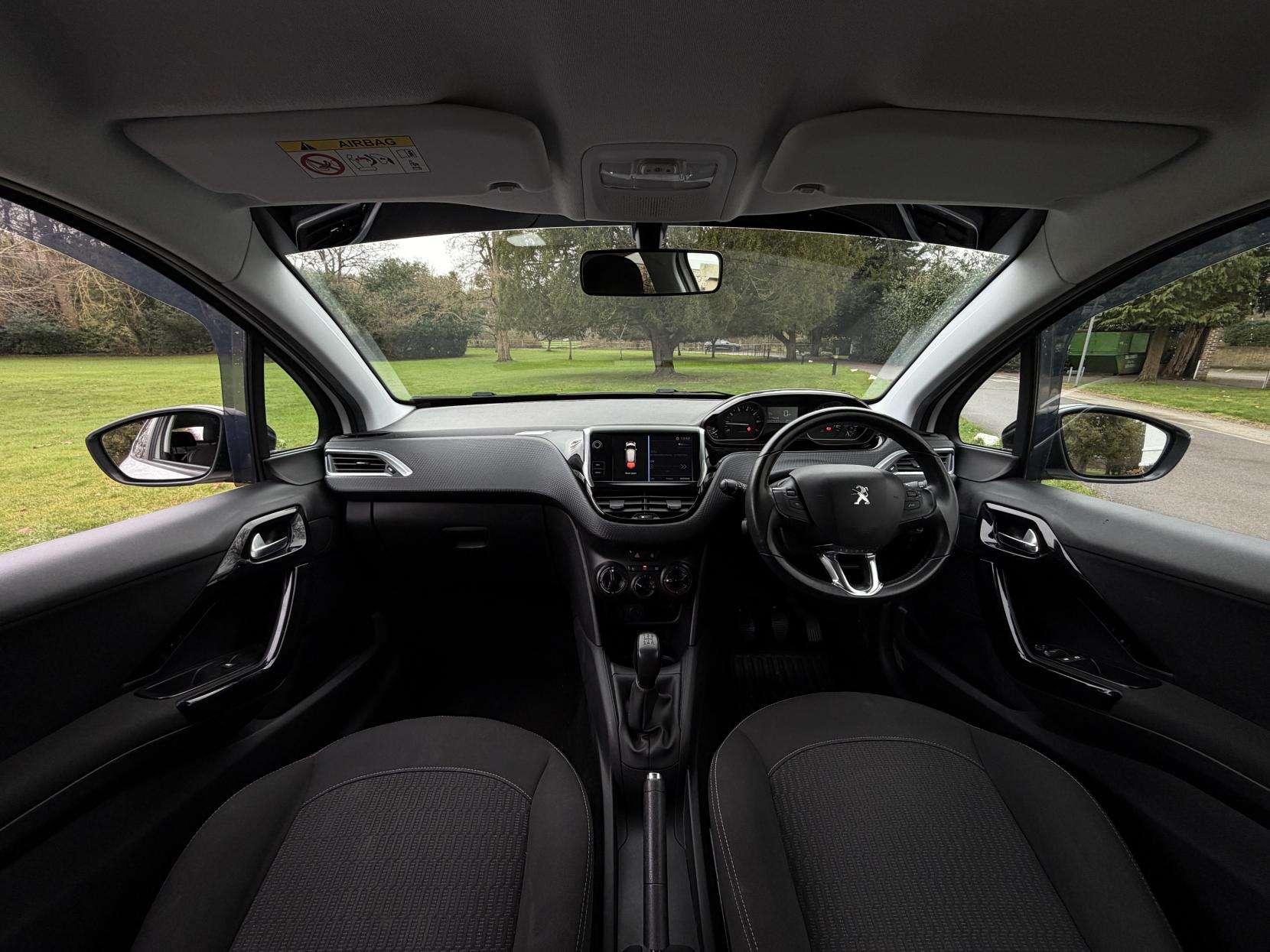 2017 PEUGEOT 208 2017 PEUGEOT 208