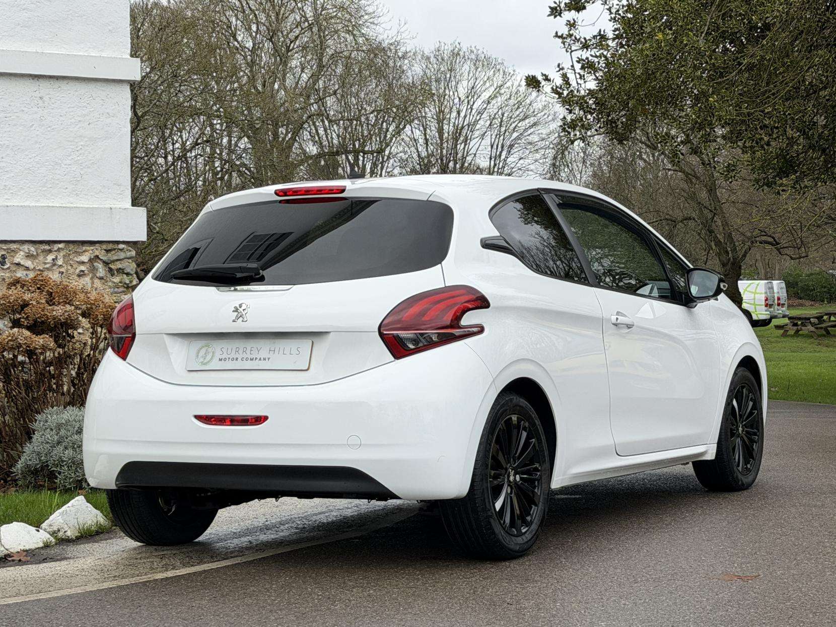 2017 PEUGEOT 208 2017 PEUGEOT 208