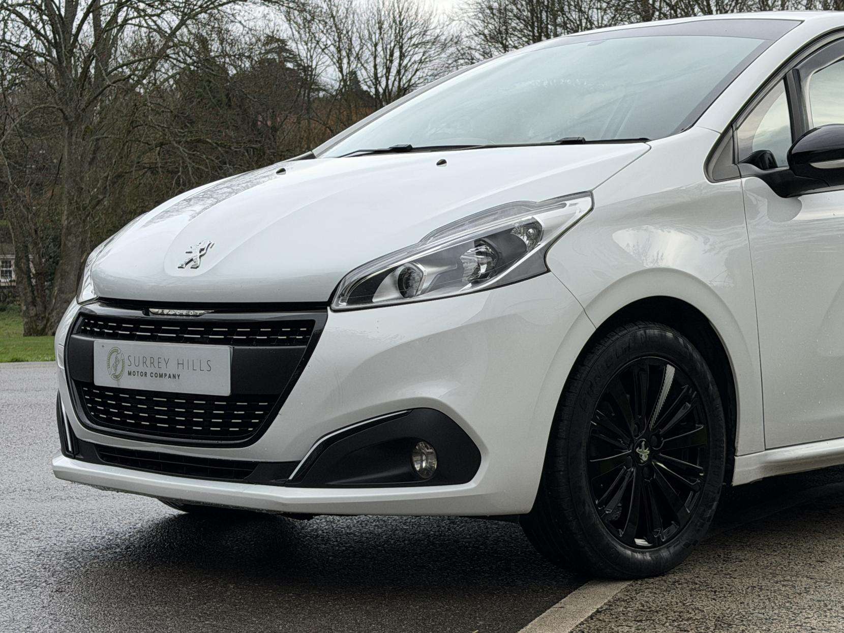 2017 PEUGEOT 208 2017 PEUGEOT 208
