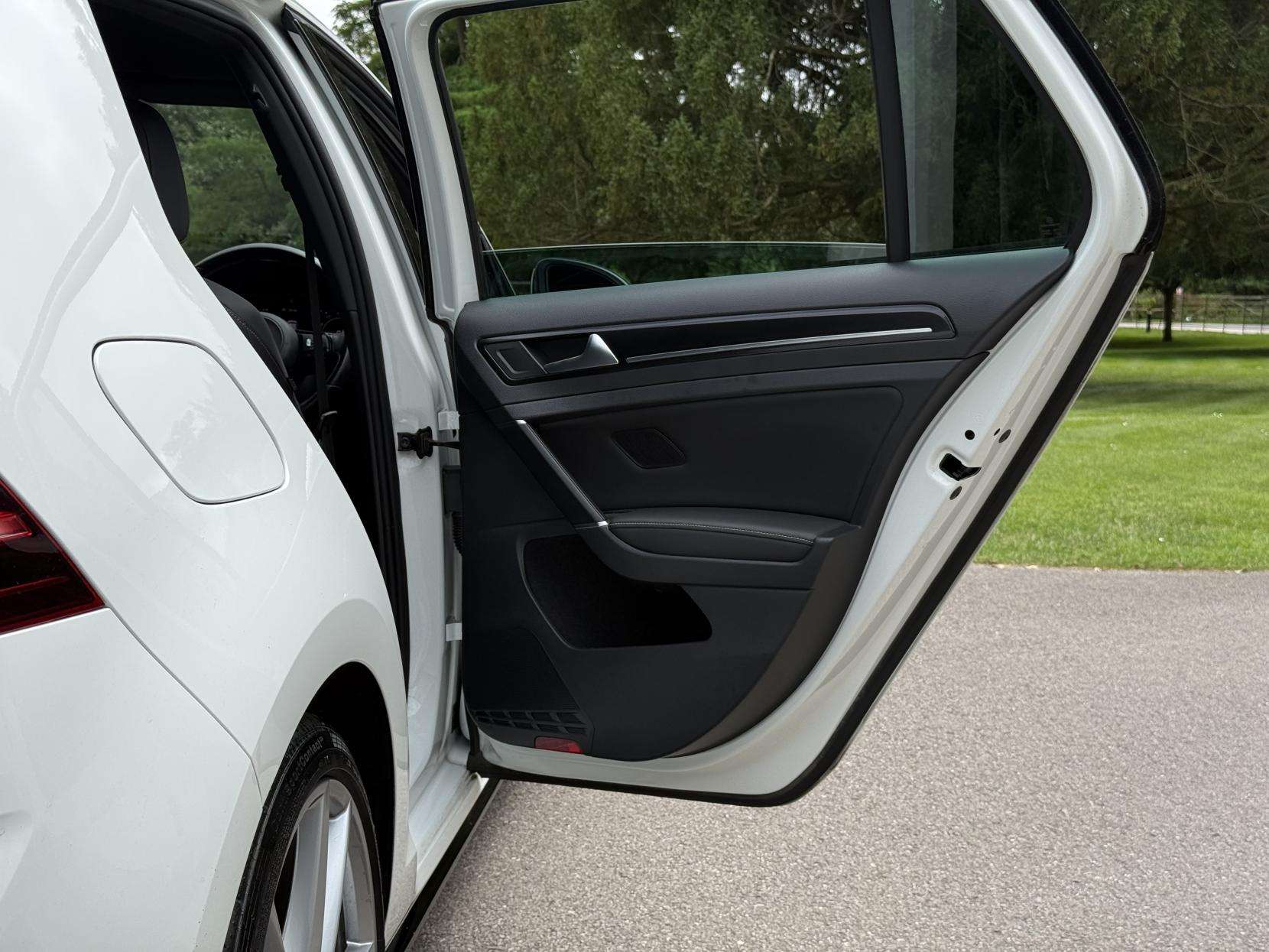 2020 VOLKSWAGEN GOLF 2020 VOLKSWAGEN GOLF