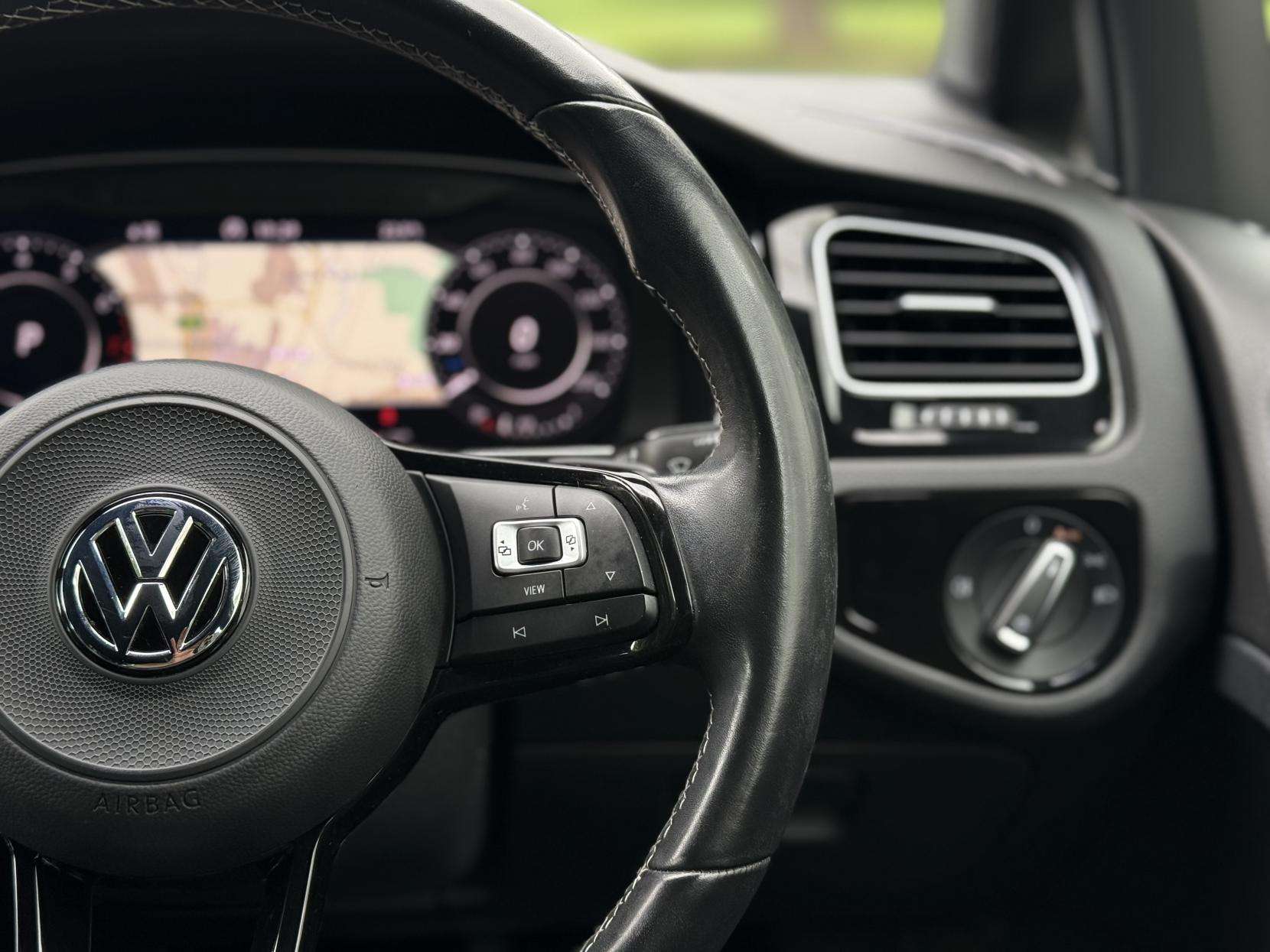 2020 VOLKSWAGEN GOLF 2020 VOLKSWAGEN GOLF