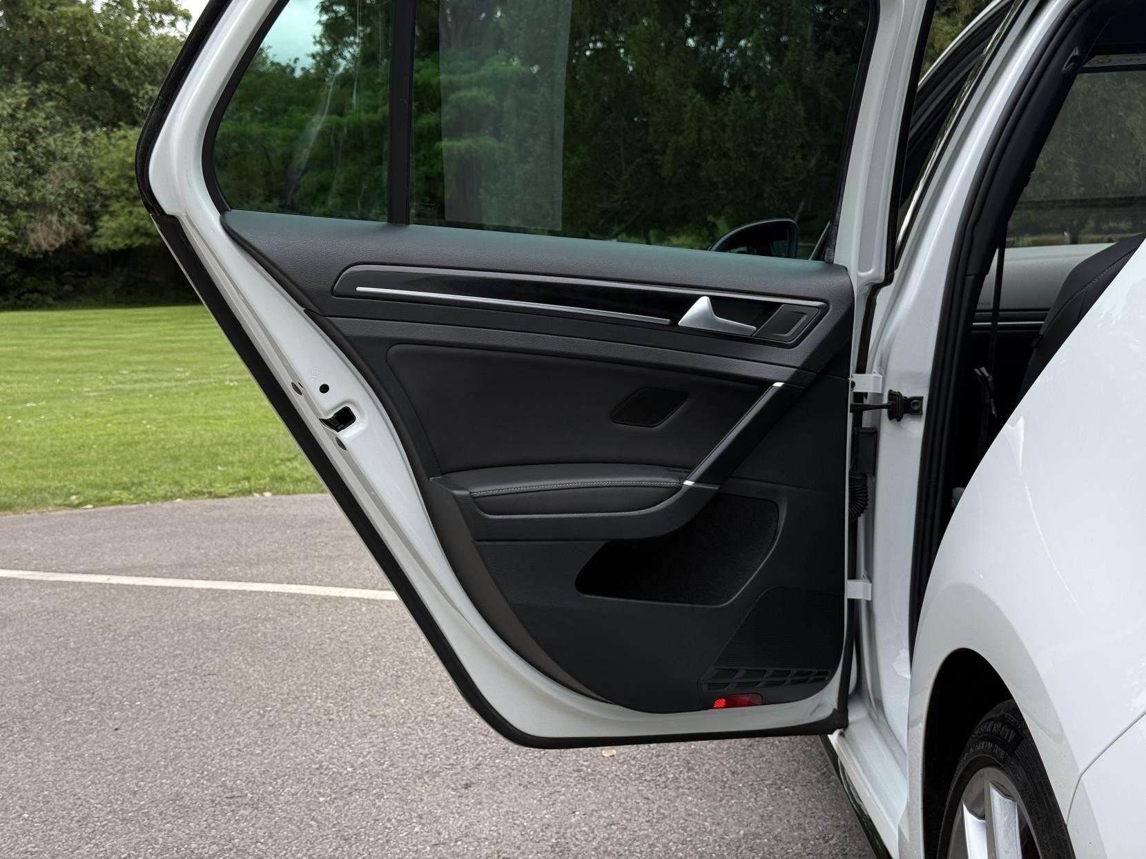 2020 VOLKSWAGEN GOLF 2020 VOLKSWAGEN GOLF
