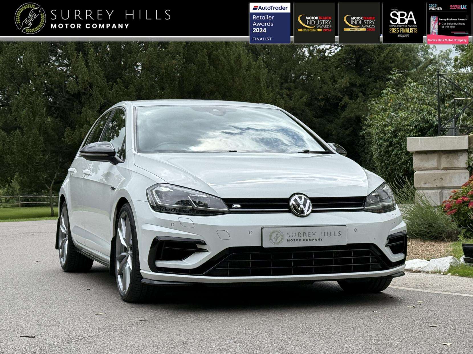 A 2020 VOLKSWAGEN GOLF 2.0 TSI R Hatchback 5dr Petrol DSG 4Motion Euro 6 (s/s) (300 ps) A 2020 VOLKSWAGEN GOLF 2.0 TSI R Hatchback 5dr Petrol DSG 4Motion Euro 6 (s/s) (300 ps)