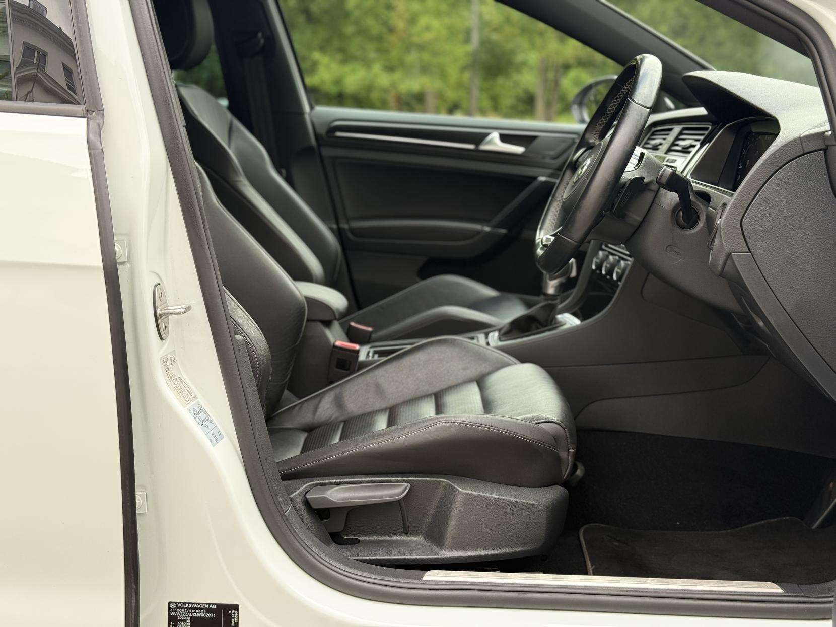 2020 VOLKSWAGEN GOLF 2020 VOLKSWAGEN GOLF
