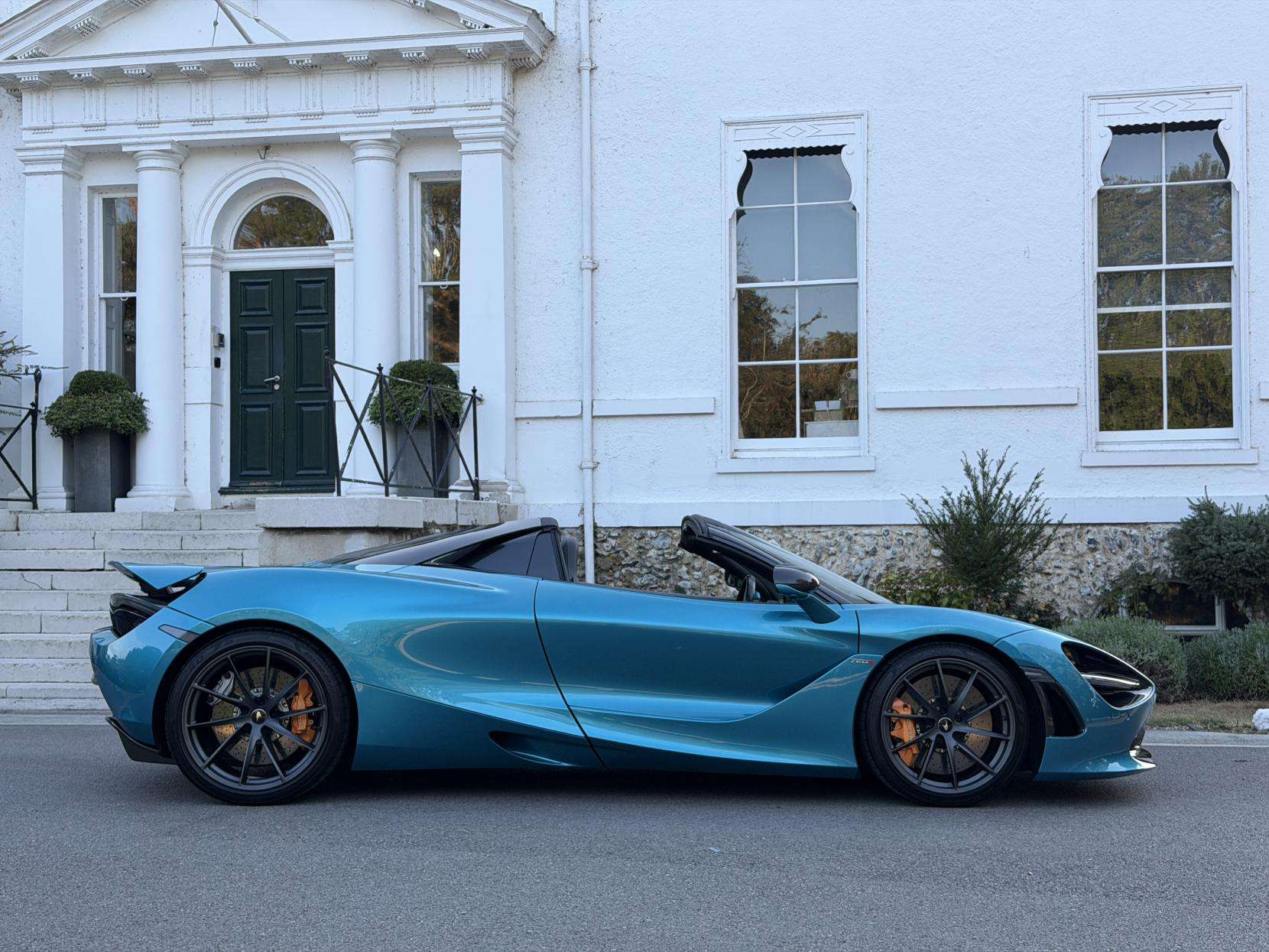 2020 MCLAREN 720S 2020 MCLAREN 720S