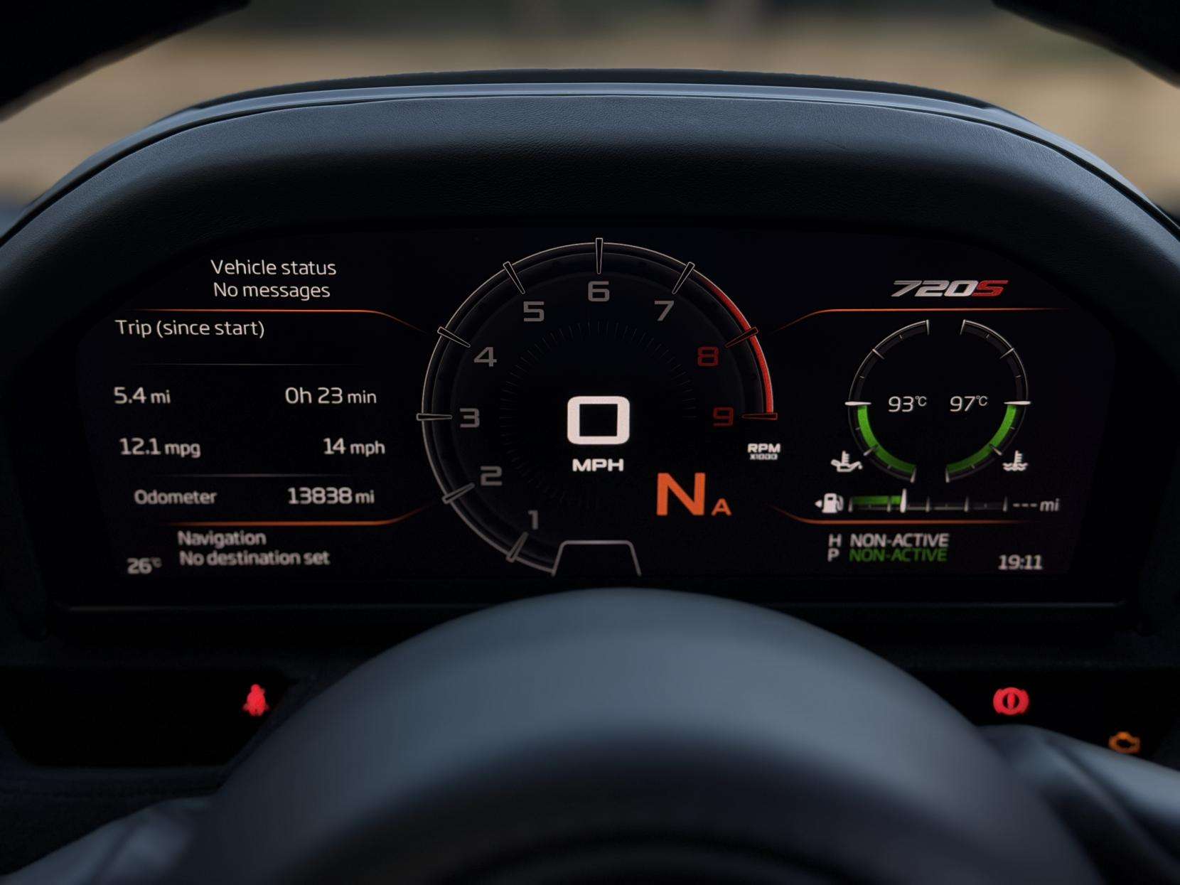 2020 MCLAREN 720S 2020 MCLAREN 720S