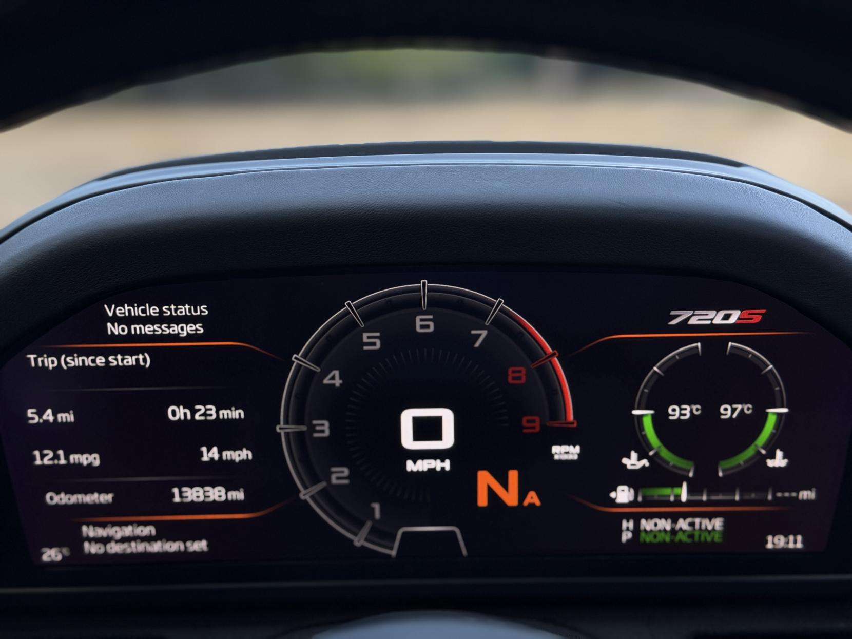 2020 MCLAREN 720S 2020 MCLAREN 720S
