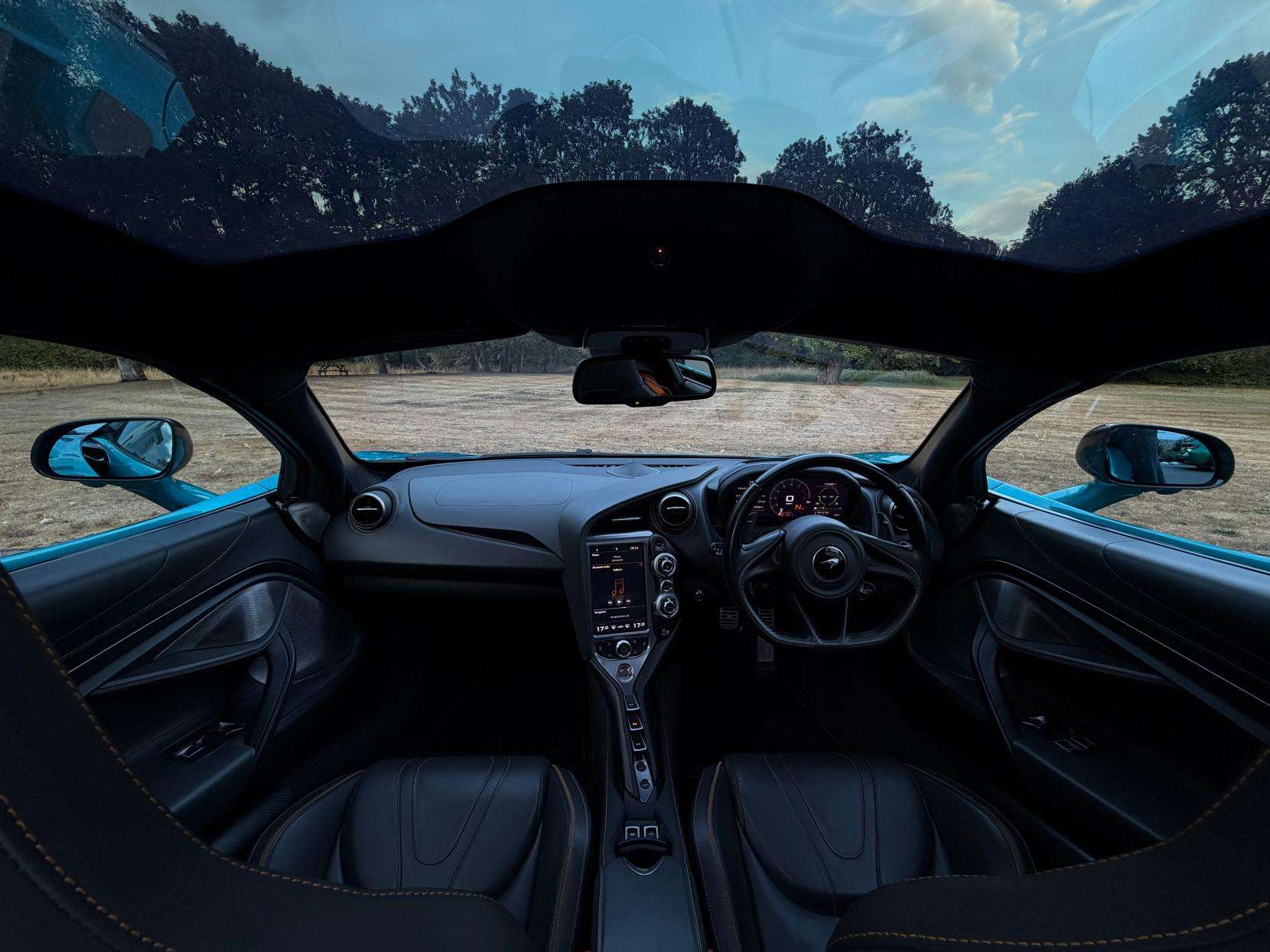 2020 MCLAREN 720S 2020 MCLAREN 720S