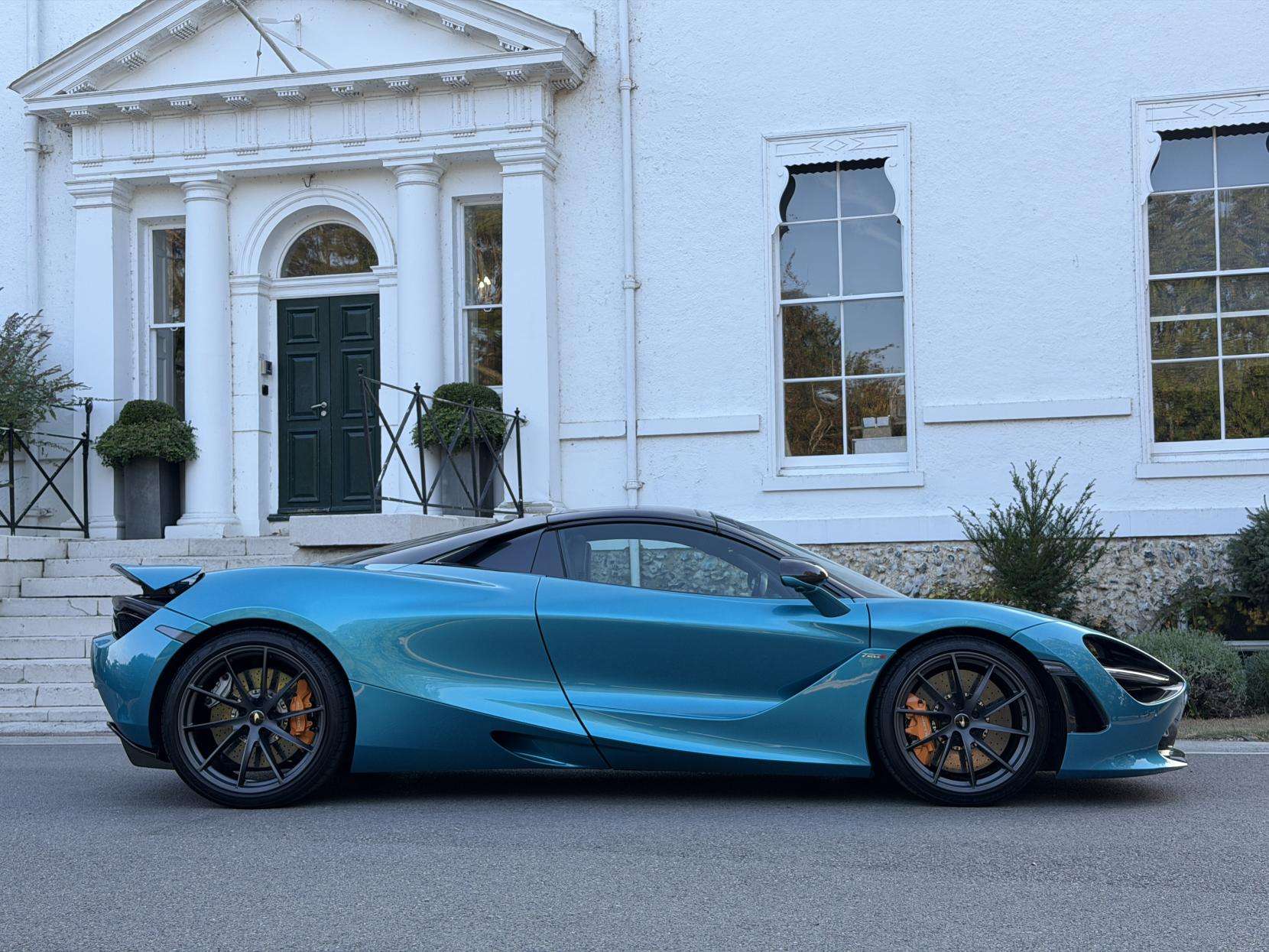 2020 MCLAREN 720S 2020 MCLAREN 720S
