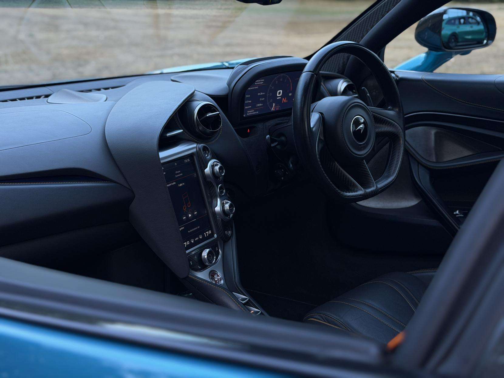 2020 MCLAREN 720S 2020 MCLAREN 720S