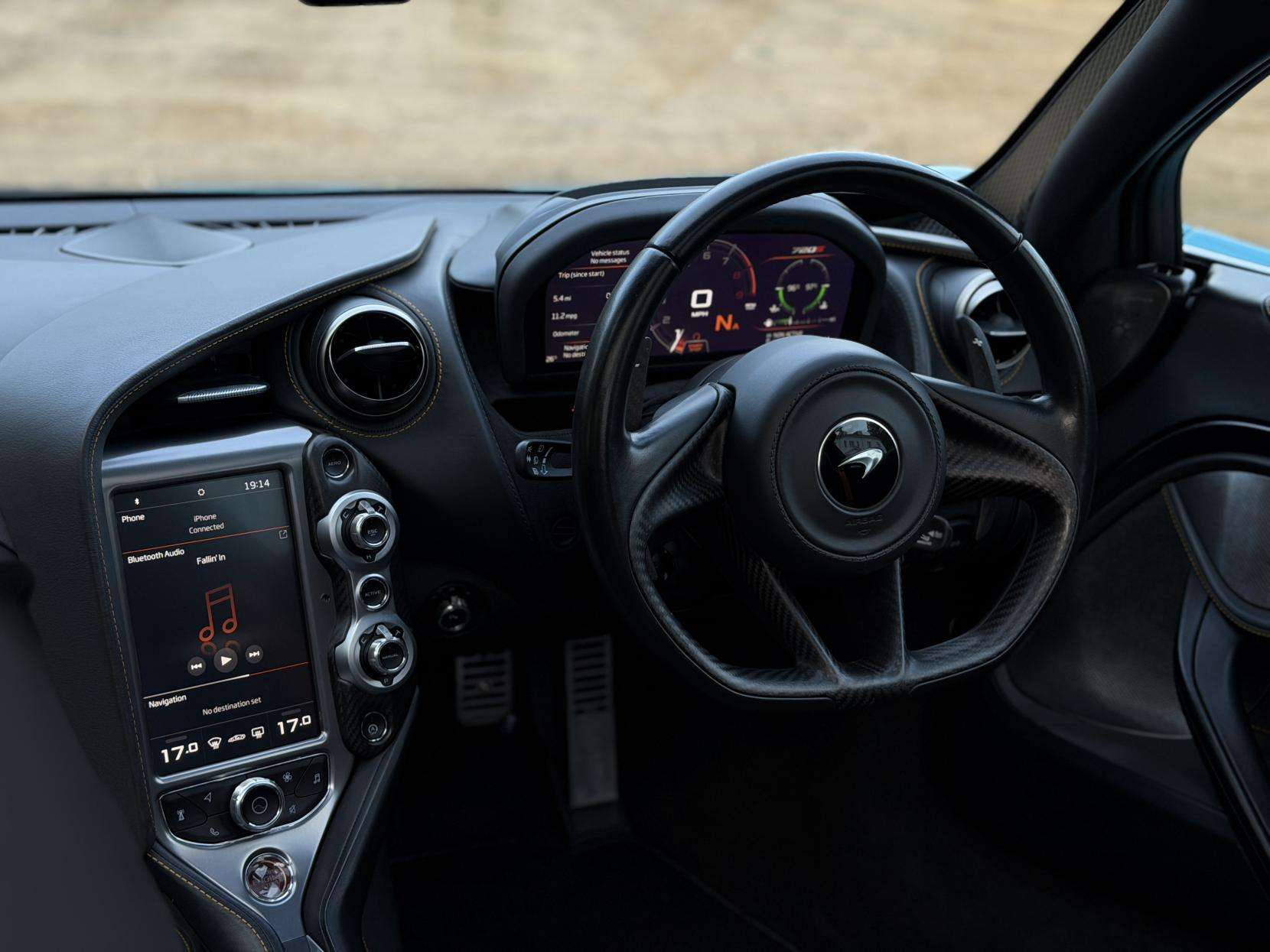 2020 MCLAREN 720S 2020 MCLAREN 720S