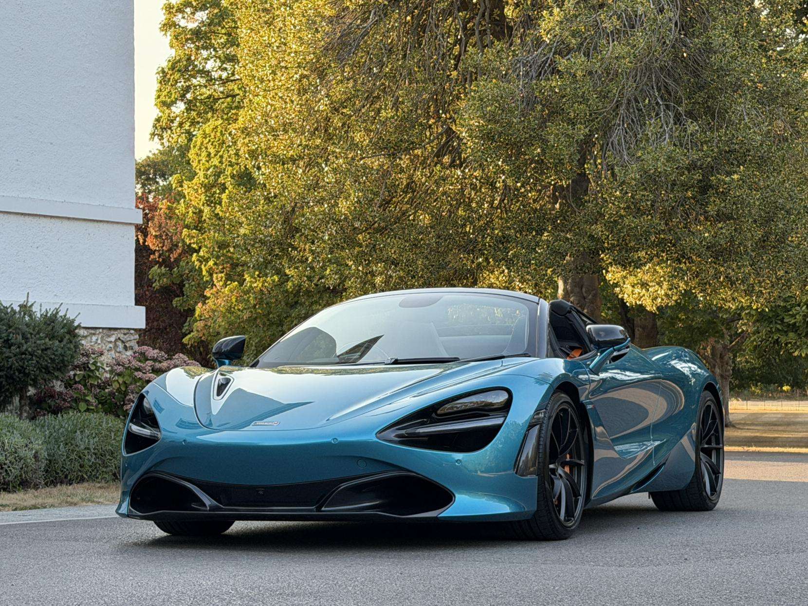 A 2020 MCLAREN 720S 4.0T V8 Spider 2dr Petrol SSG Euro 6 (s/s) (720 ps) A 2020 MCLAREN 720S 4.0T V8 Spider 2dr Petrol SSG Euro 6 (s/s) (720 ps)