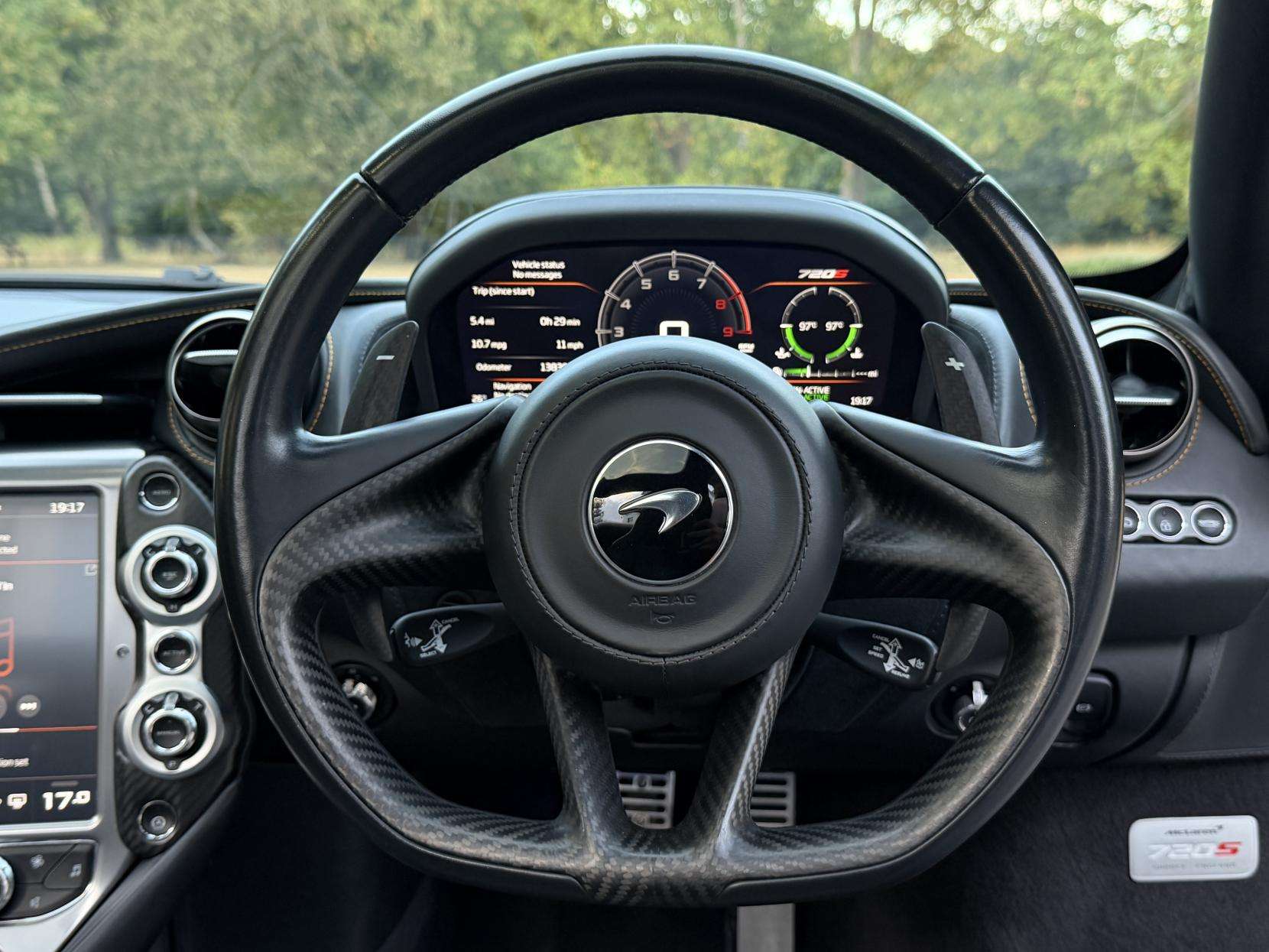2020 MCLAREN 720S 2020 MCLAREN 720S