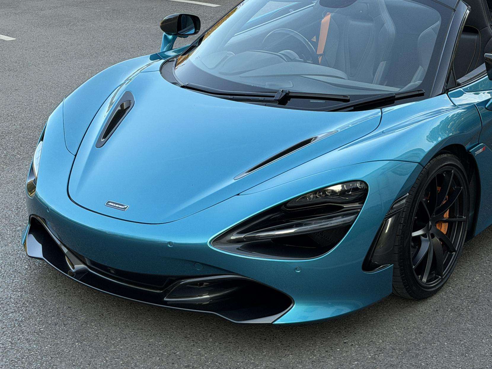 2020 MCLAREN 720S 2020 MCLAREN 720S