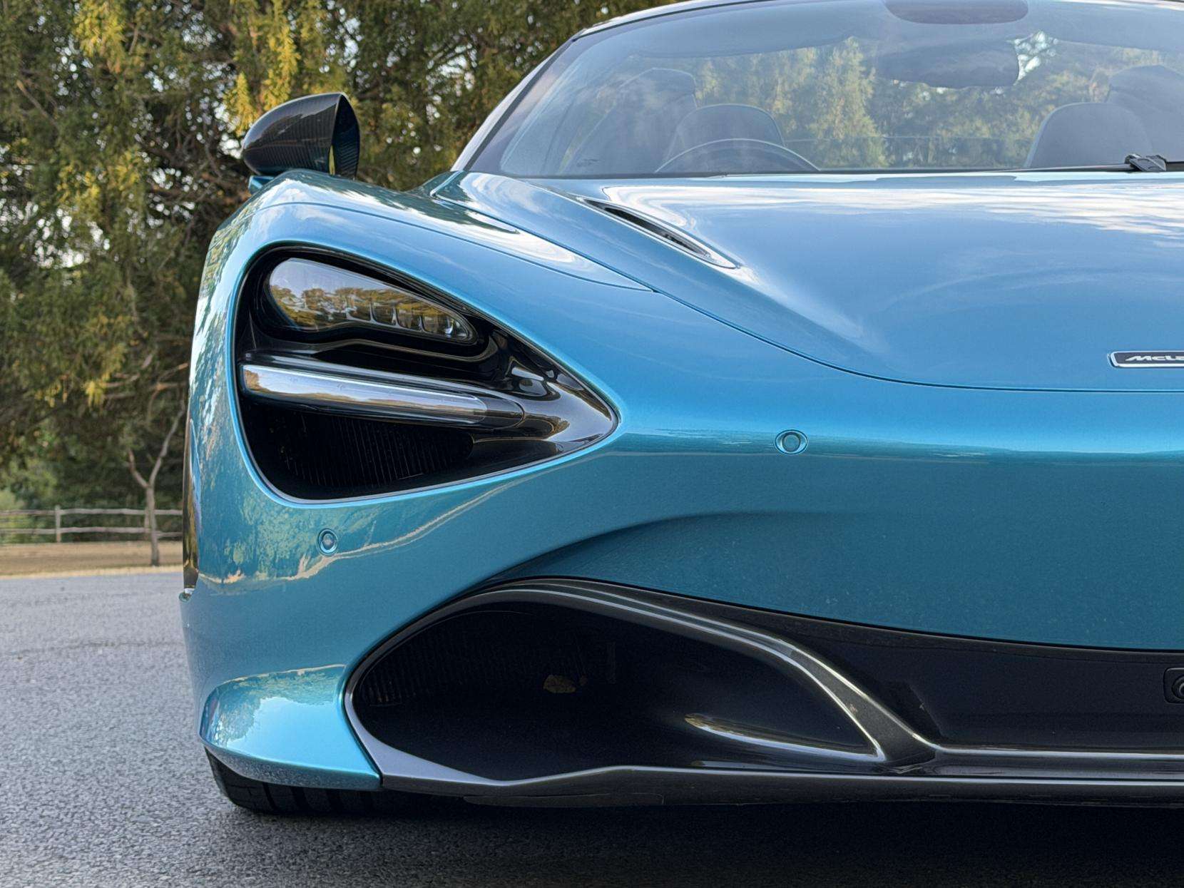 2020 MCLAREN 720S 2020 MCLAREN 720S
