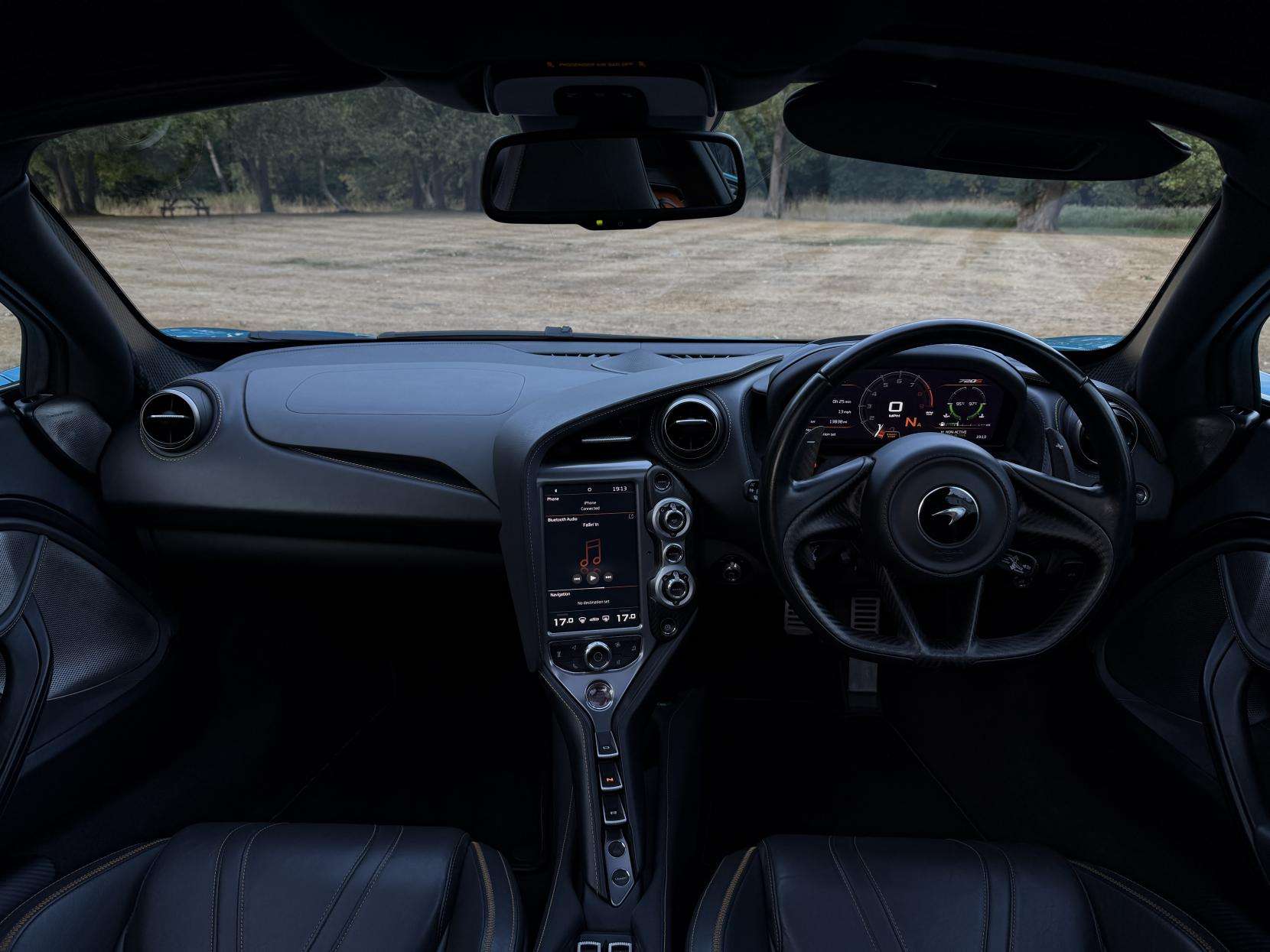 2020 MCLAREN 720S 2020 MCLAREN 720S