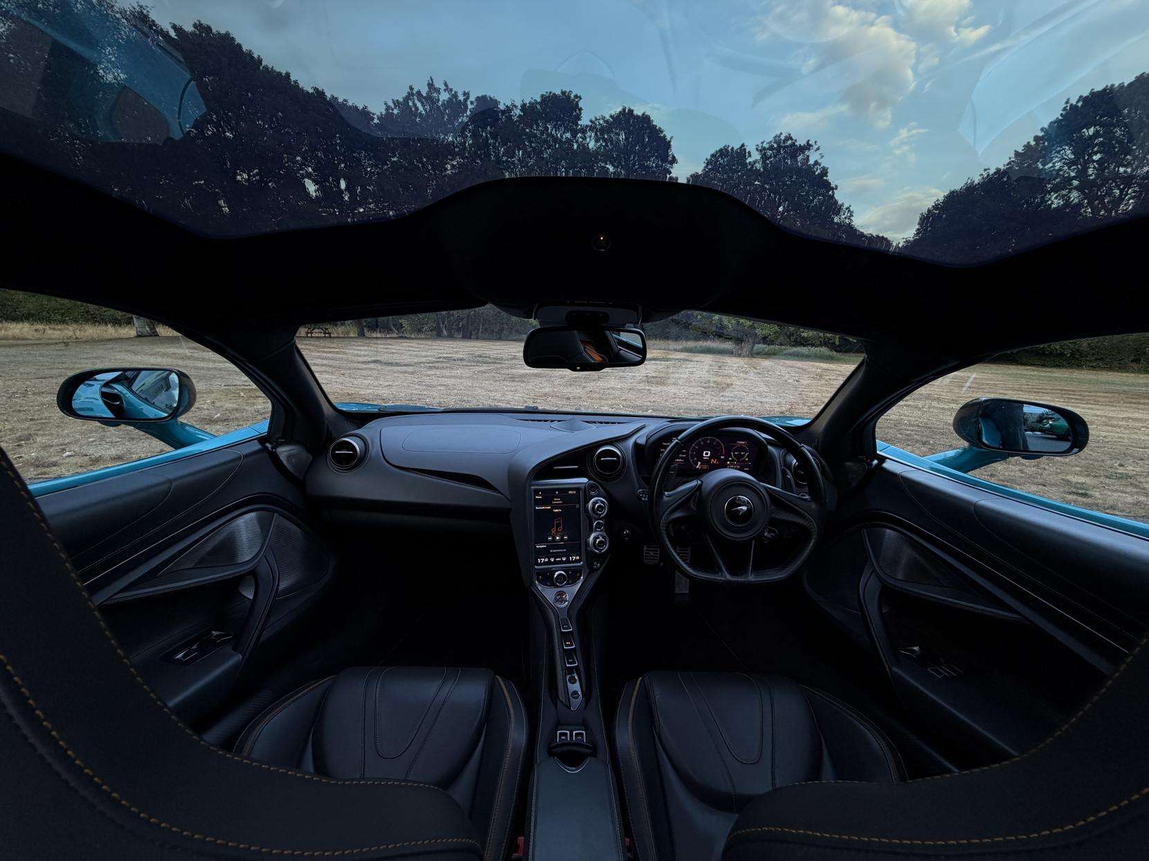2020 MCLAREN 720S 2020 MCLAREN 720S