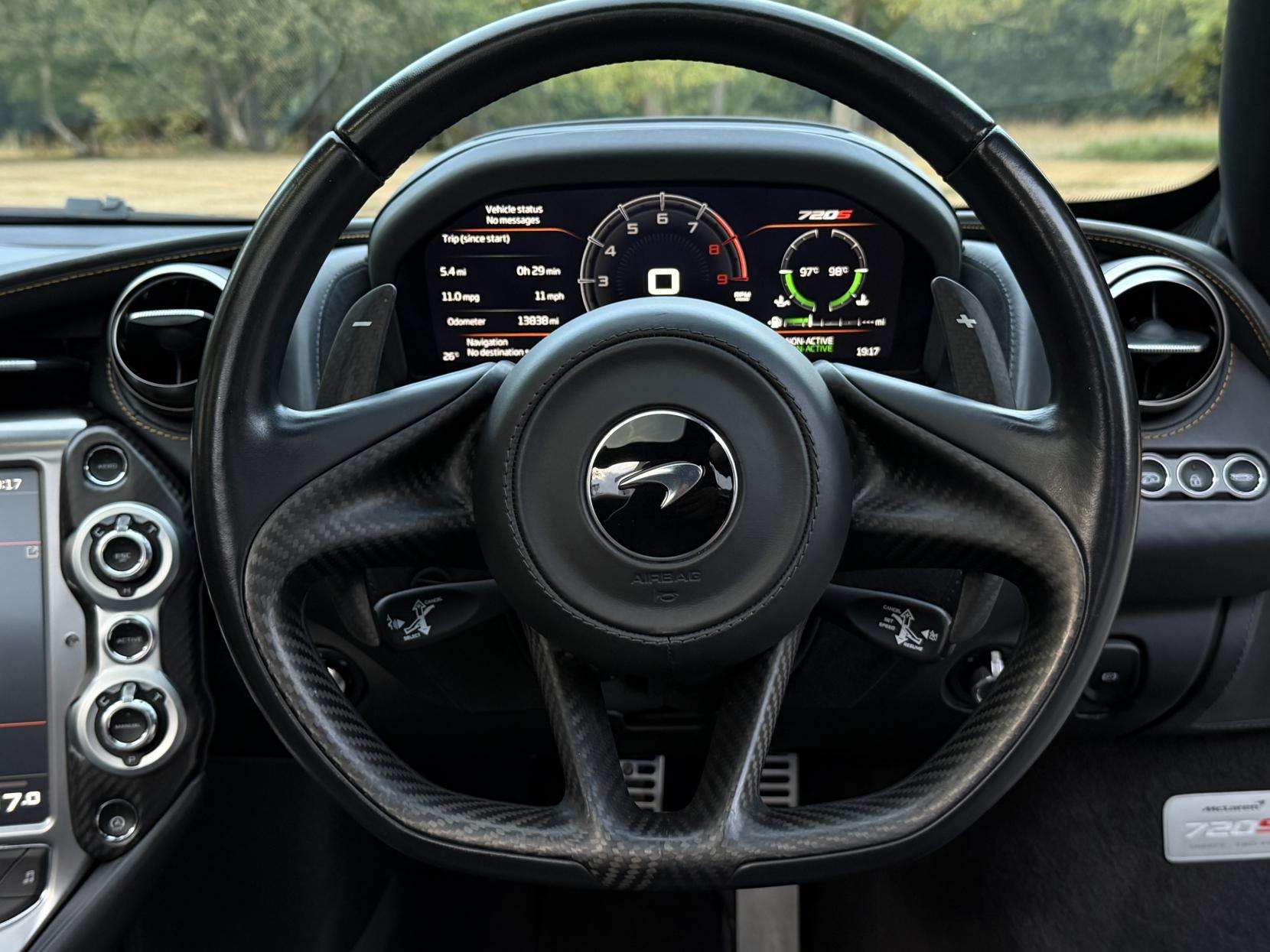 2020 MCLAREN 720S 2020 MCLAREN 720S