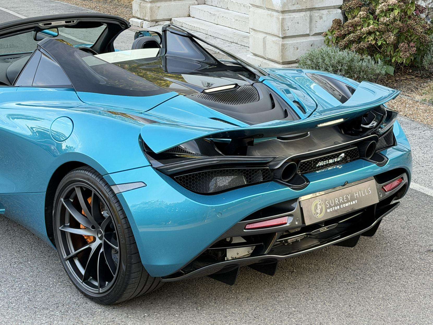 2020 MCLAREN 720S 2020 MCLAREN 720S