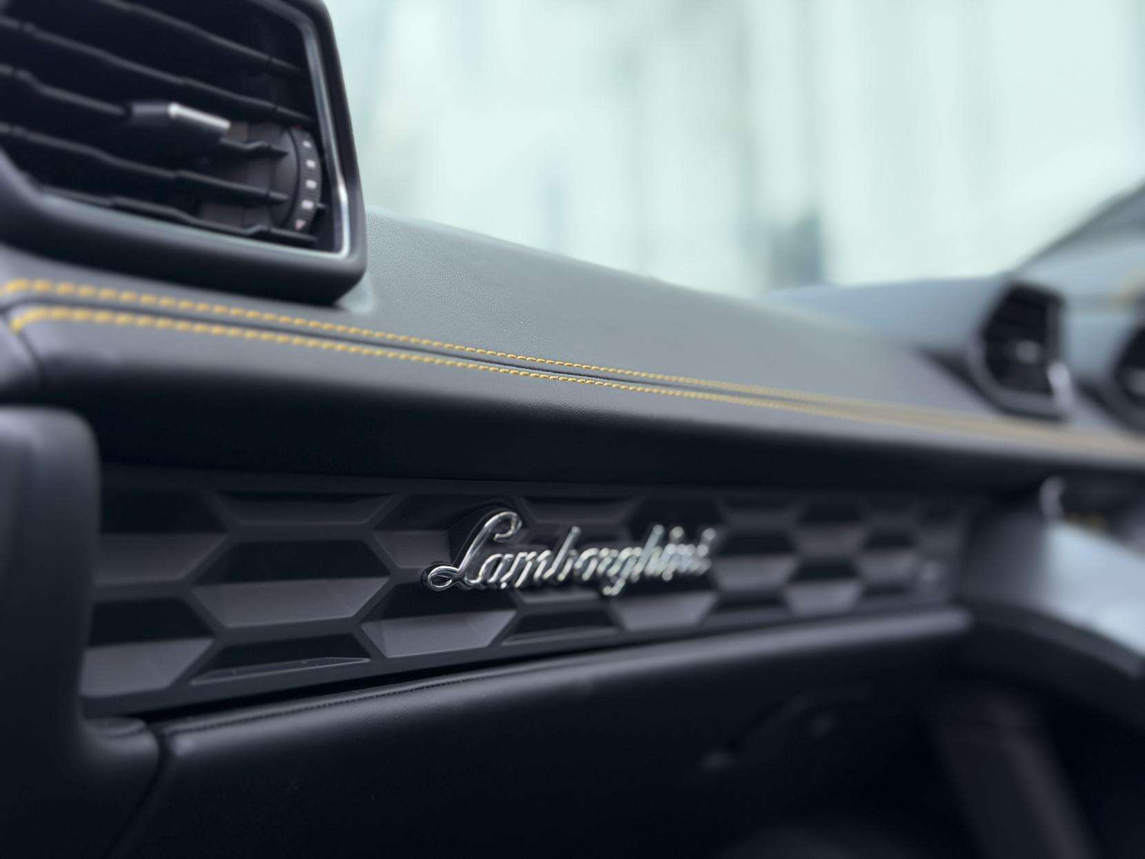 2024 LAMBORGHINI HURACAN 2024 LAMBORGHINI HURACAN