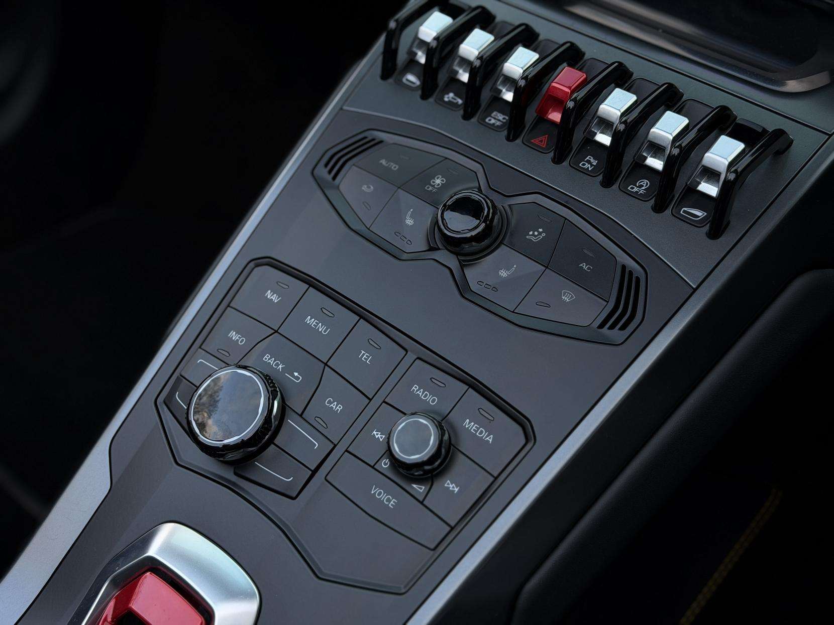 2024 LAMBORGHINI HURACAN 2024 LAMBORGHINI HURACAN