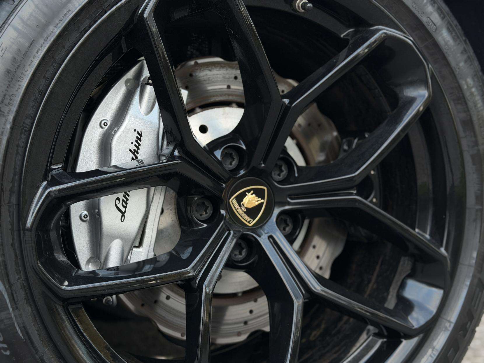 2024 LAMBORGHINI HURACAN 2024 LAMBORGHINI HURACAN