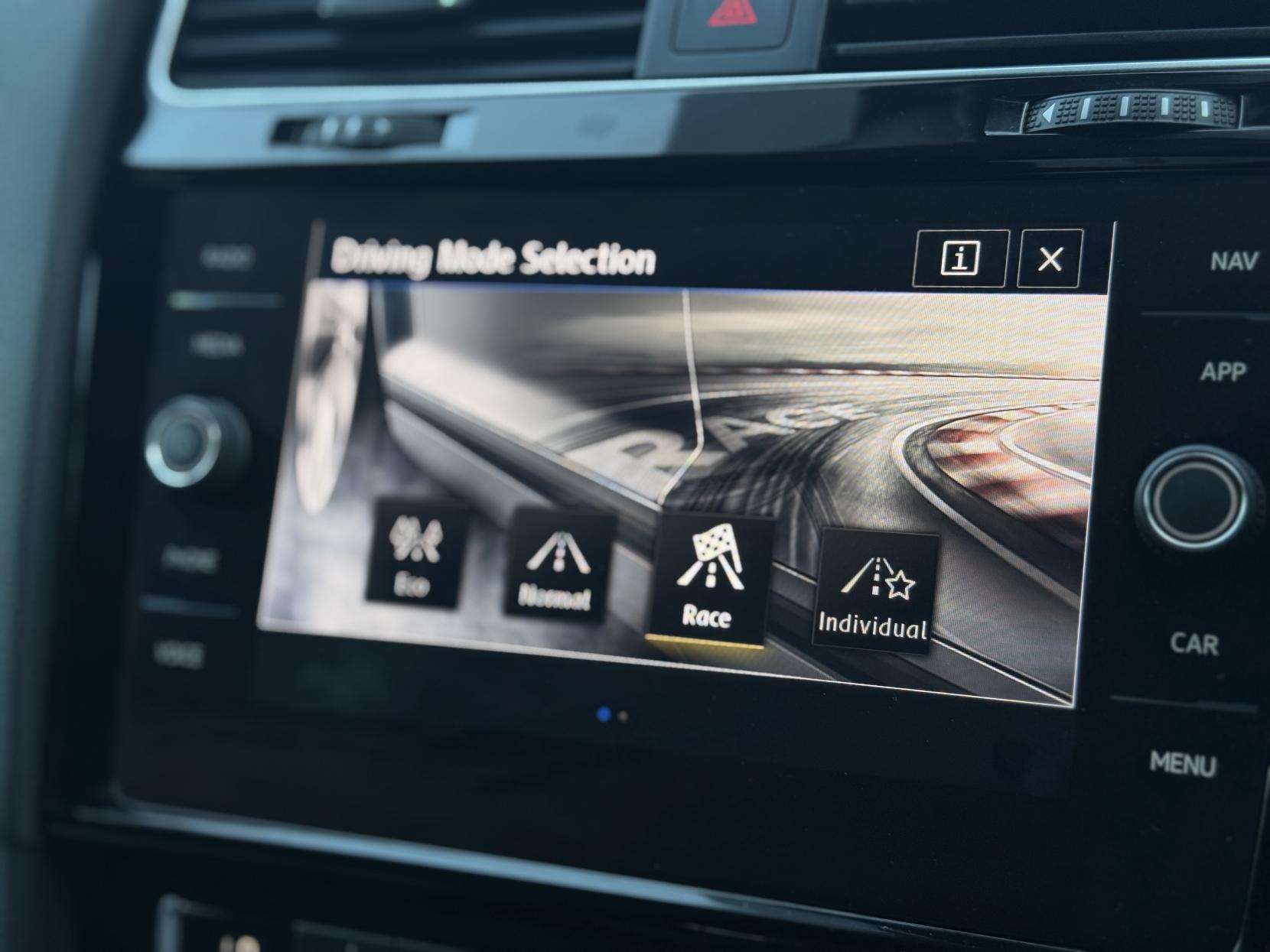 2019 VOLKSWAGEN GOLF 2019 VOLKSWAGEN GOLF