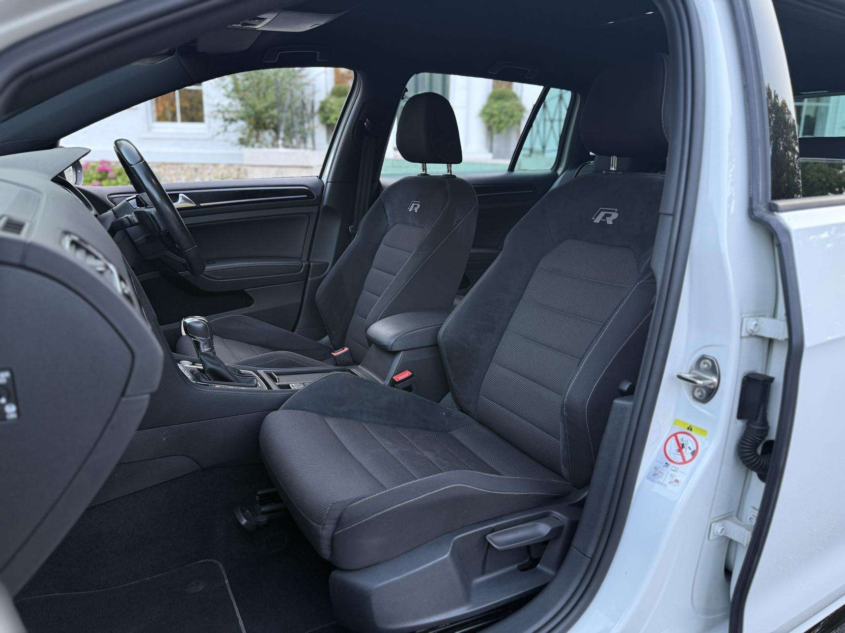 2019 VOLKSWAGEN GOLF 2019 VOLKSWAGEN GOLF