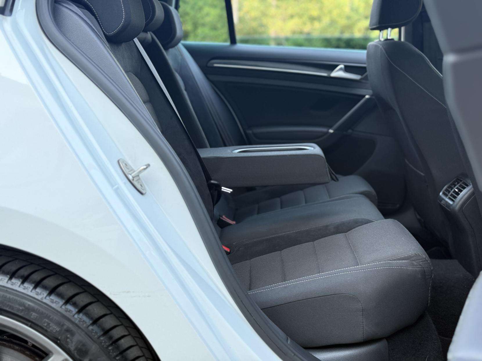 2019 VOLKSWAGEN GOLF 2019 VOLKSWAGEN GOLF