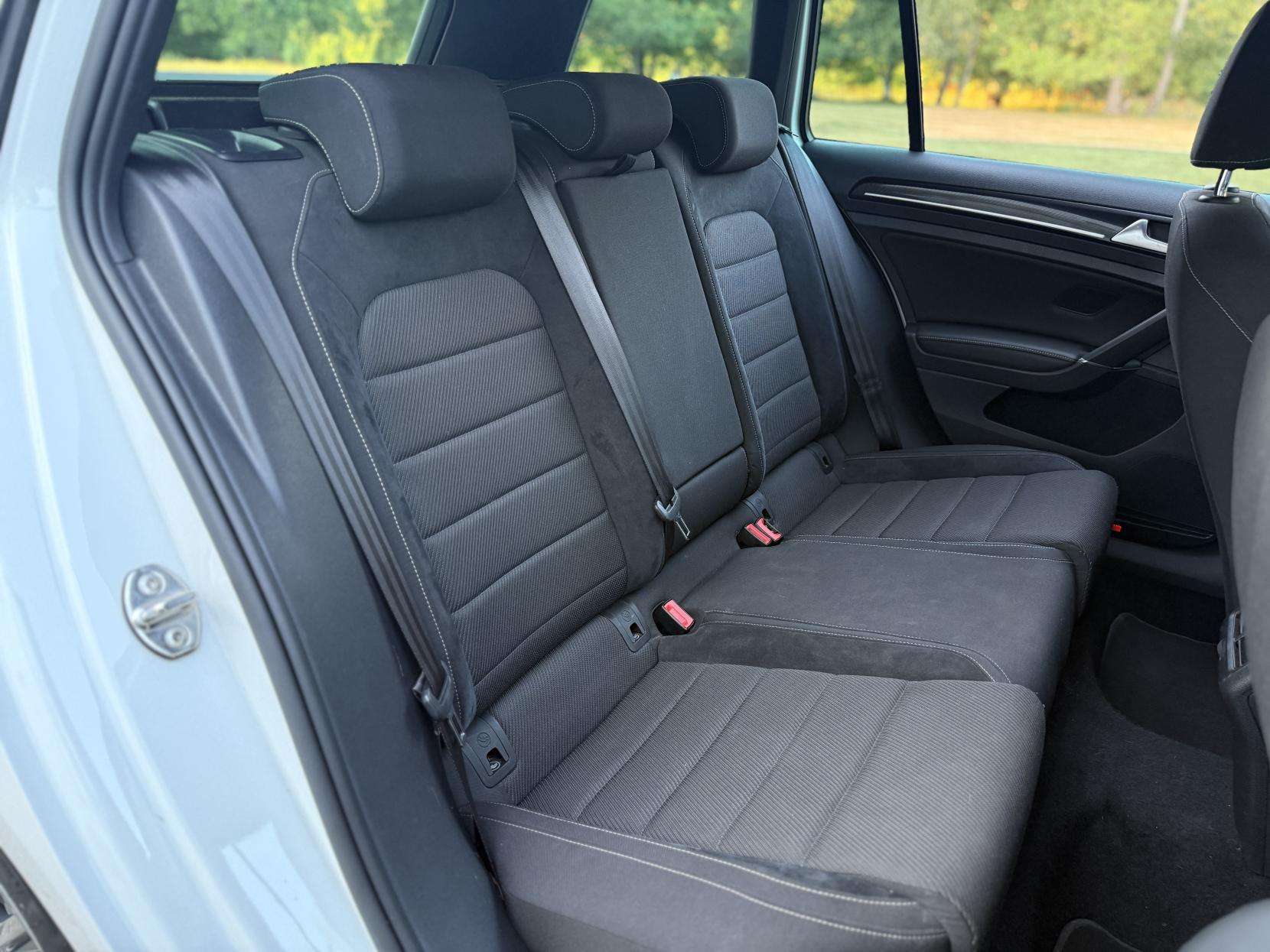 2019 VOLKSWAGEN GOLF 2019 VOLKSWAGEN GOLF