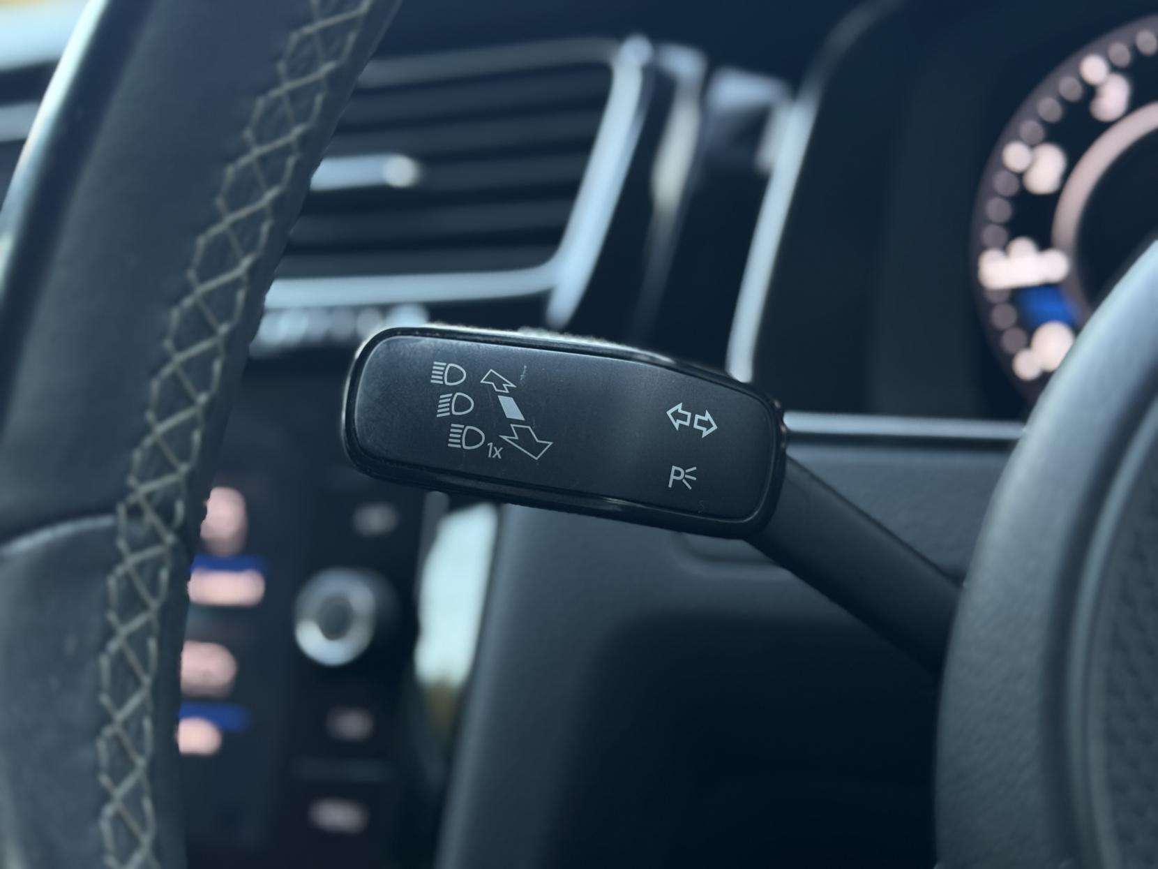 2019 VOLKSWAGEN GOLF 2019 VOLKSWAGEN GOLF