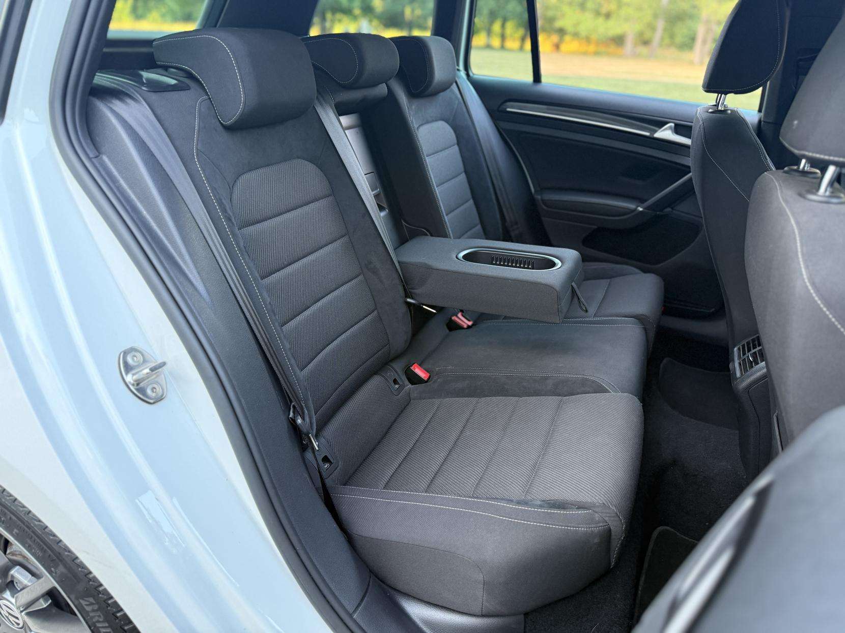 2019 VOLKSWAGEN GOLF 2019 VOLKSWAGEN GOLF