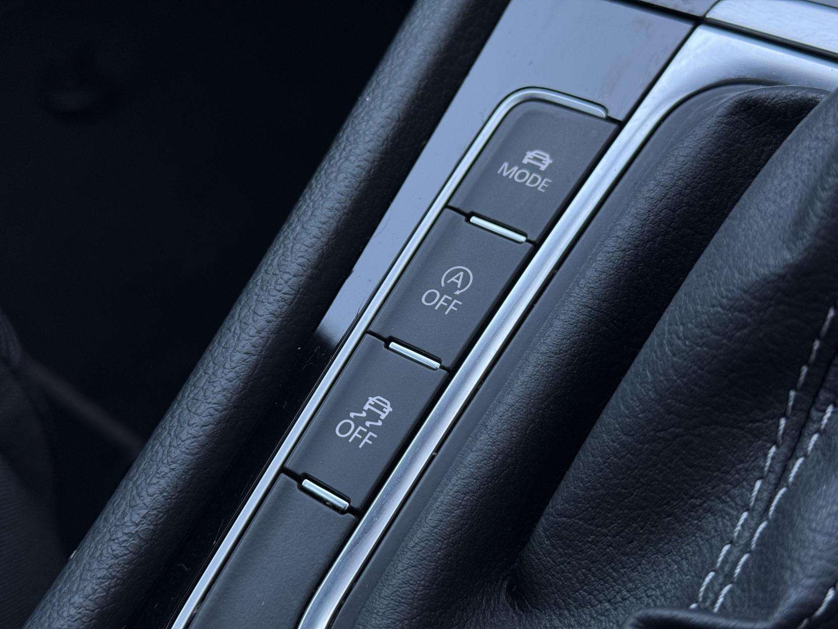 2019 VOLKSWAGEN GOLF 2019 VOLKSWAGEN GOLF