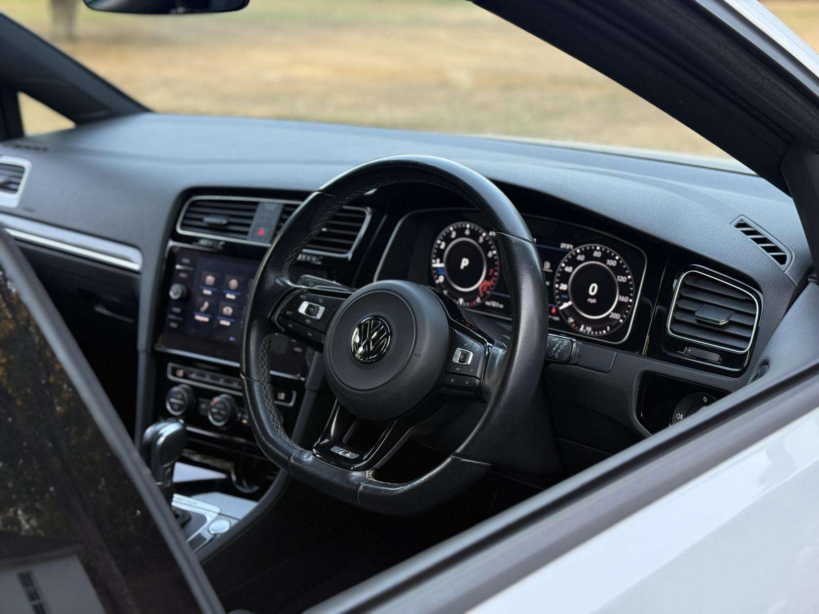 2019 VOLKSWAGEN GOLF 2019 VOLKSWAGEN GOLF