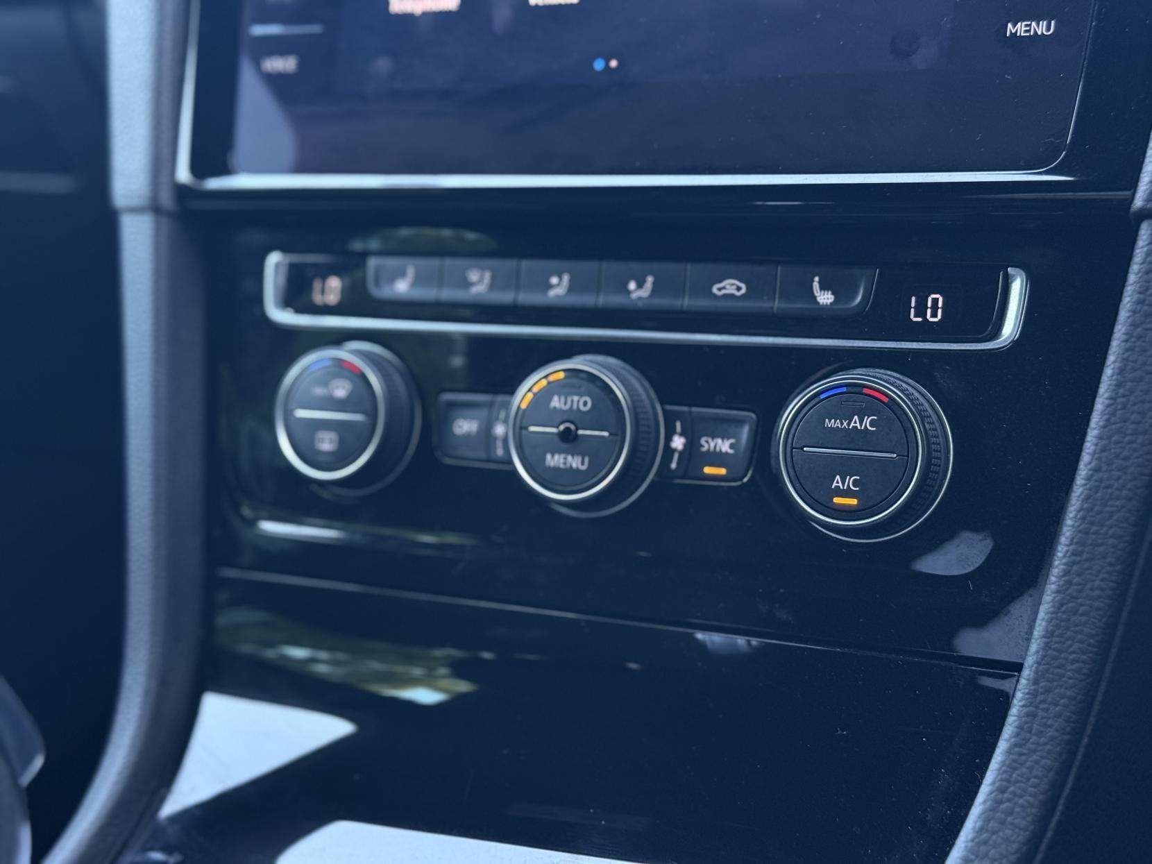 2019 VOLKSWAGEN GOLF 2019 VOLKSWAGEN GOLF