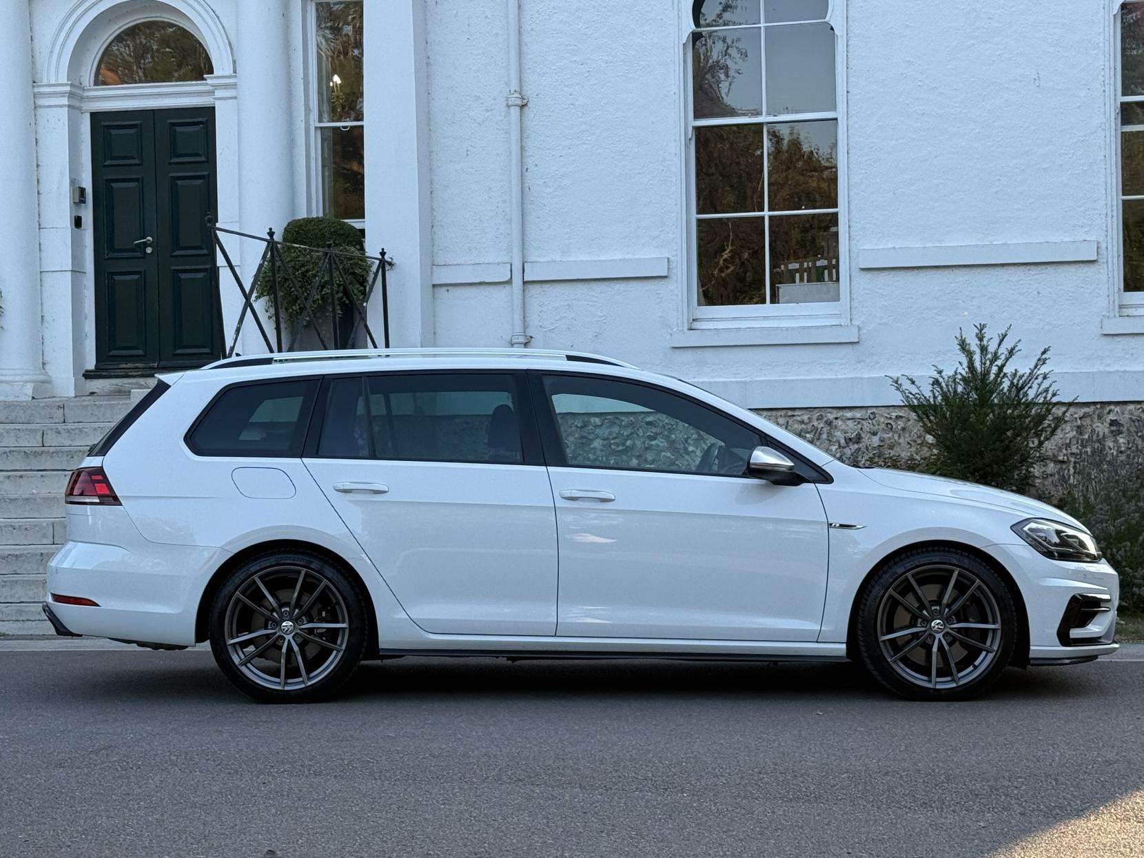 2019 VOLKSWAGEN GOLF 2019 VOLKSWAGEN GOLF