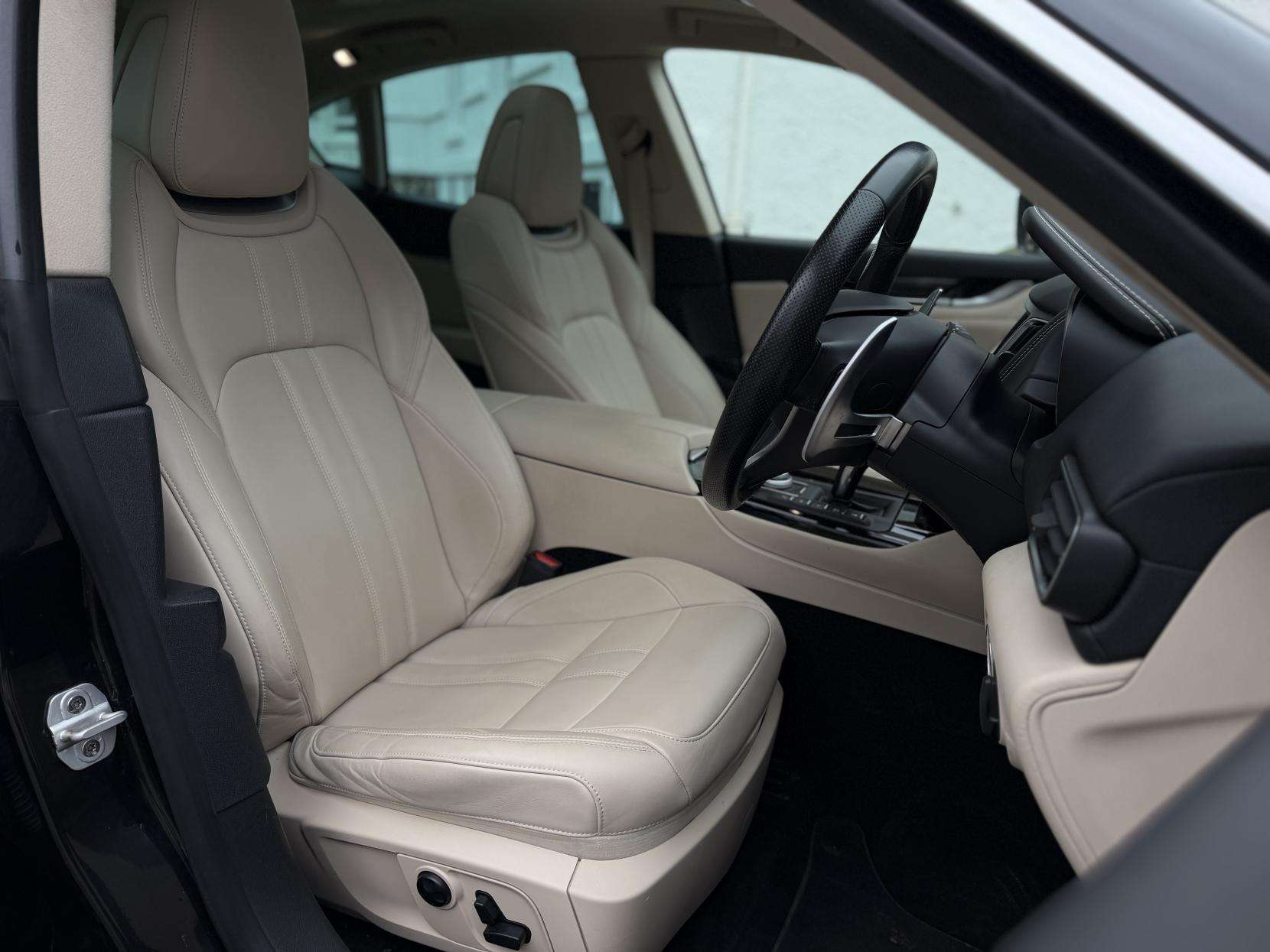 2020 MASERATI LEVANTE 2020 MASERATI LEVANTE