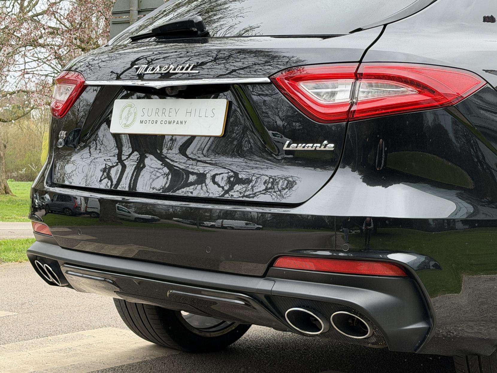 2020 MASERATI LEVANTE 2020 MASERATI LEVANTE