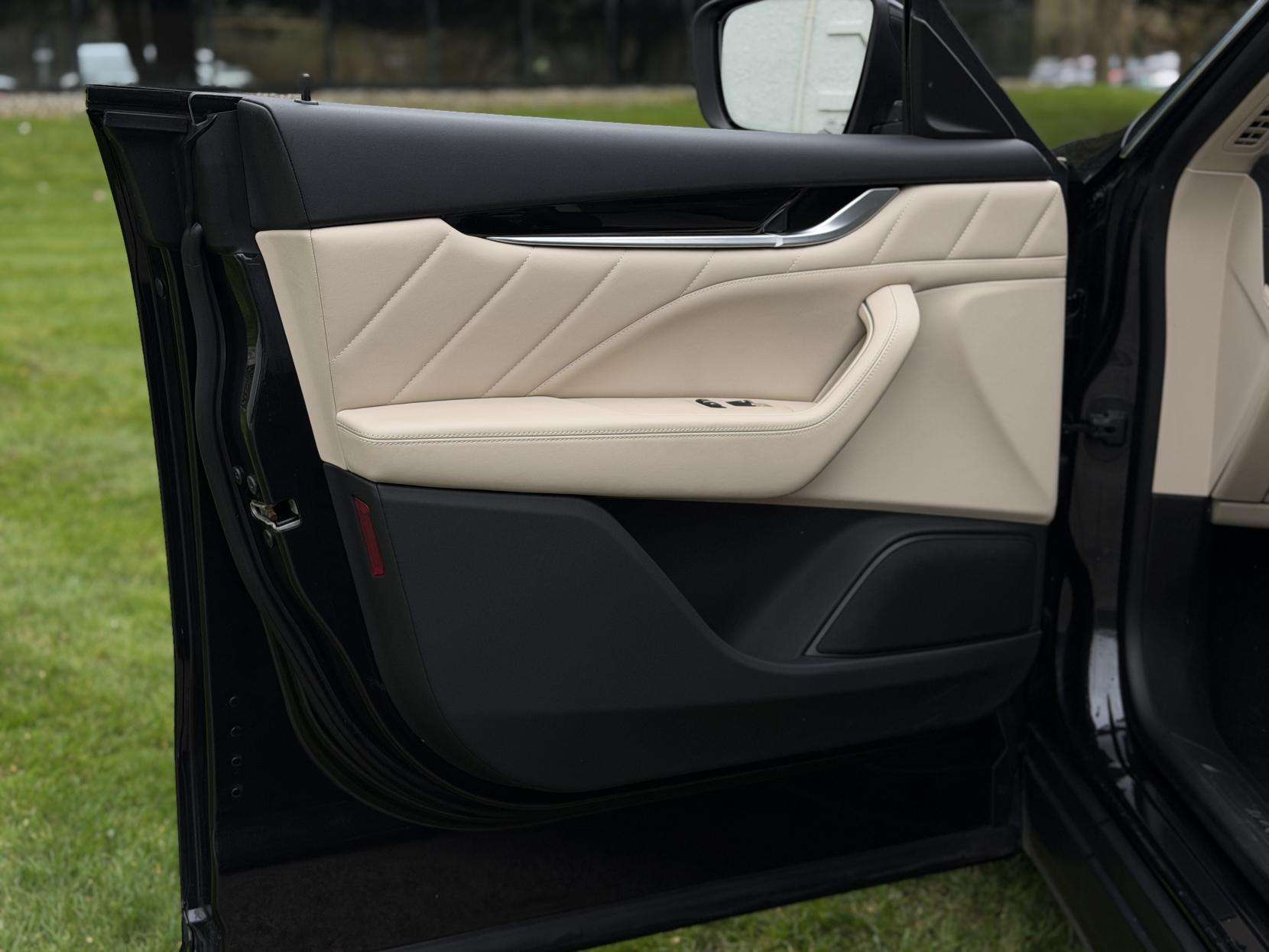 2020 MASERATI LEVANTE 2020 MASERATI LEVANTE