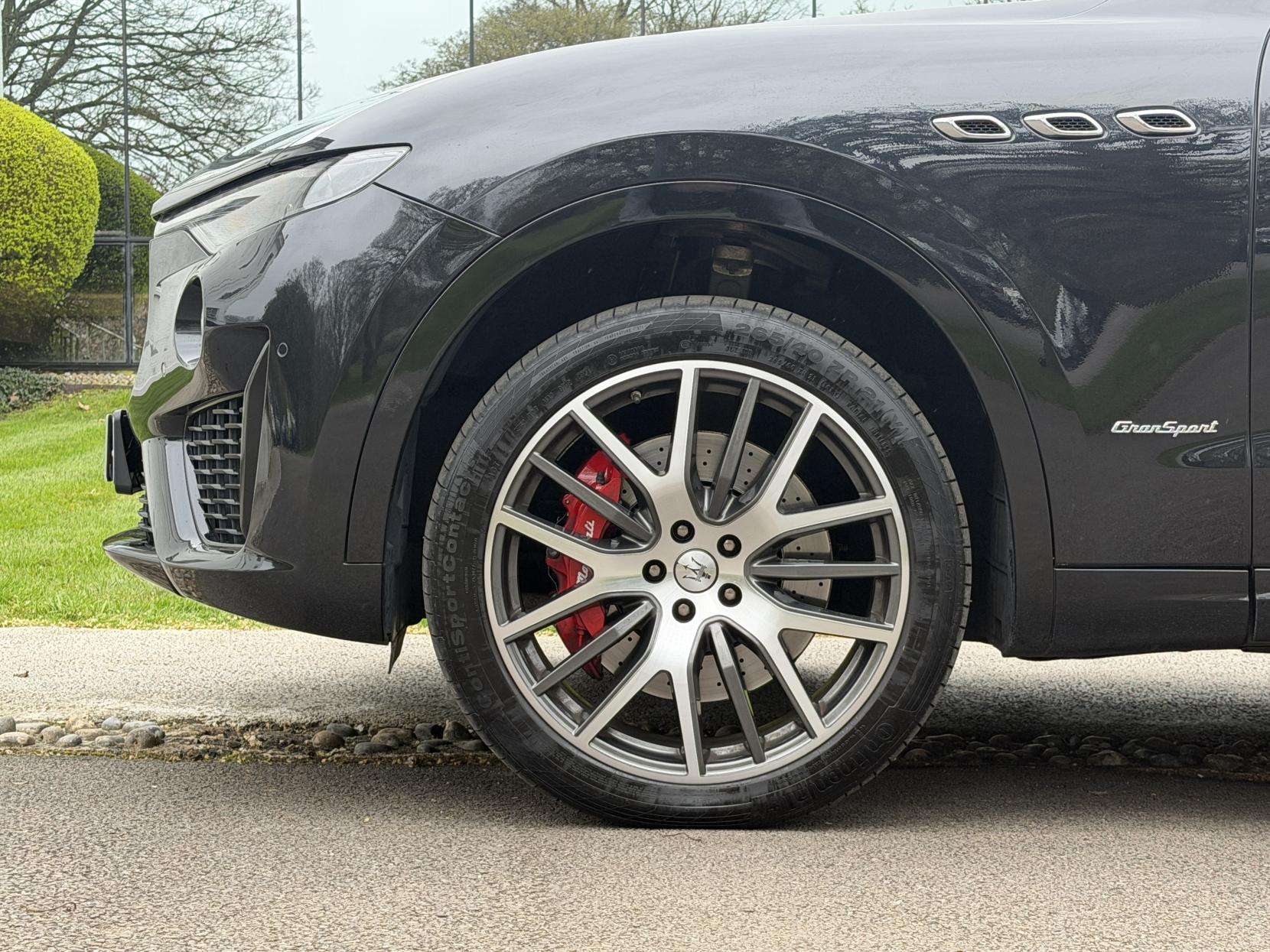 2020 MASERATI LEVANTE 2020 MASERATI LEVANTE