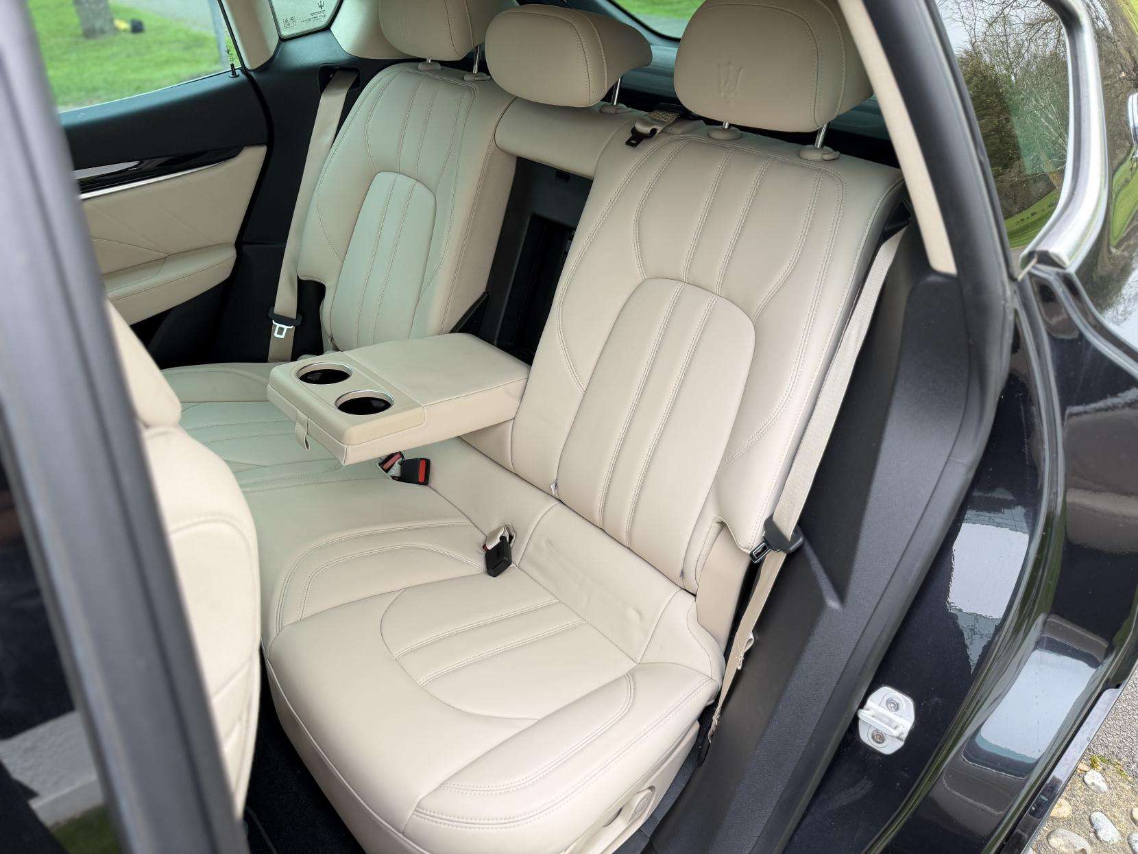 2020 MASERATI LEVANTE 2020 MASERATI LEVANTE