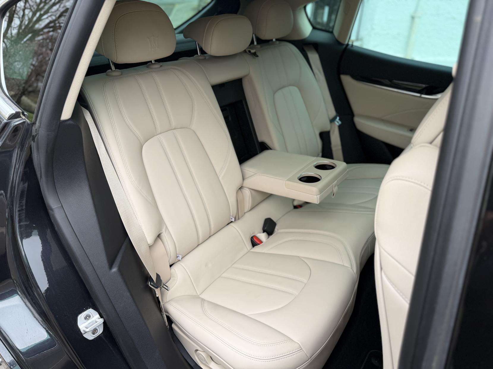 2020 MASERATI LEVANTE 2020 MASERATI LEVANTE