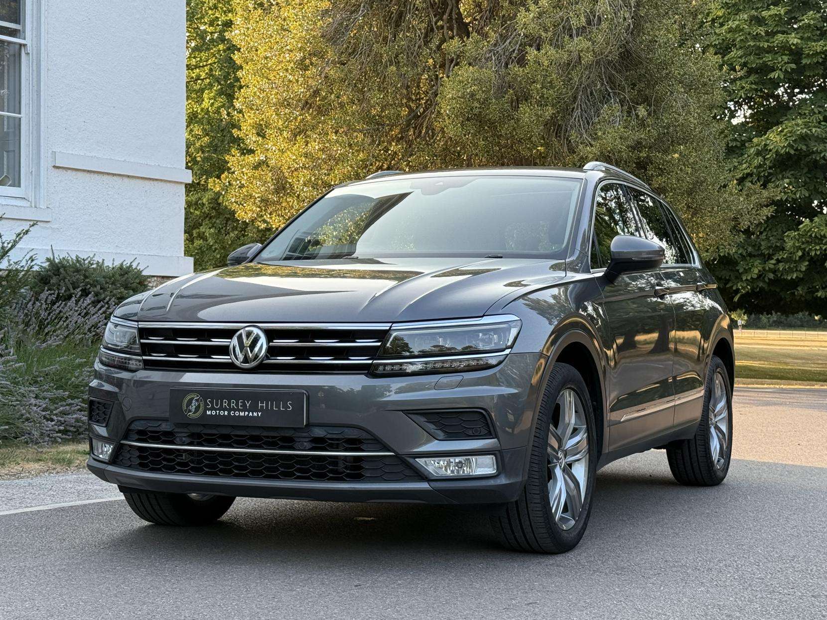 A 2017 VOLKSWAGEN TIGUAN 2.0 TDI BlueMotion Tech SEL SUV 5dr Diesel DSG 4Motion Euro 6 (s/s) (150 ps) A 2017 VOLKSWAGEN TIGUAN 2.0 TDI BlueMotion Tech SEL SUV 5dr Diesel DSG 4Motion Euro 6 (s/s) (150 ps)