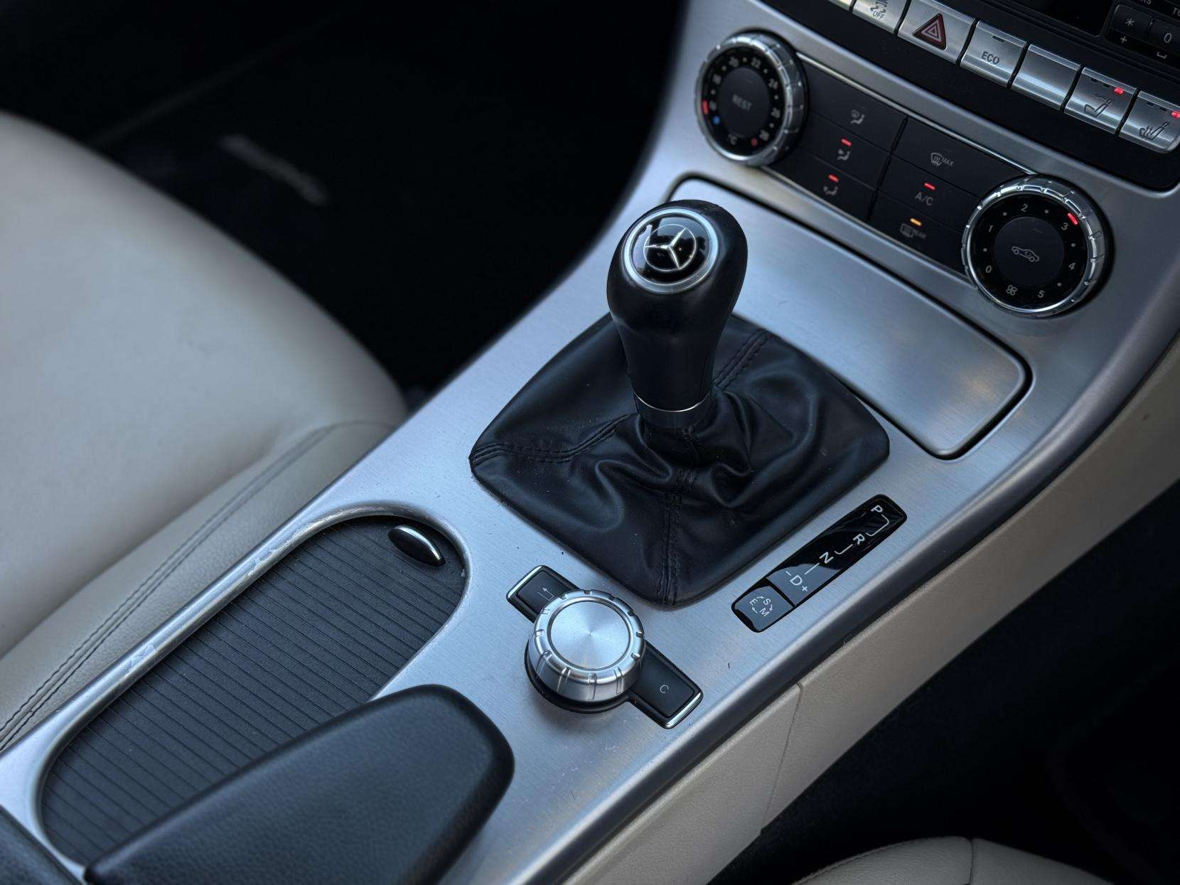 2012 MERCEDES-BENZ SLK 2012 MERCEDES-BENZ SLK