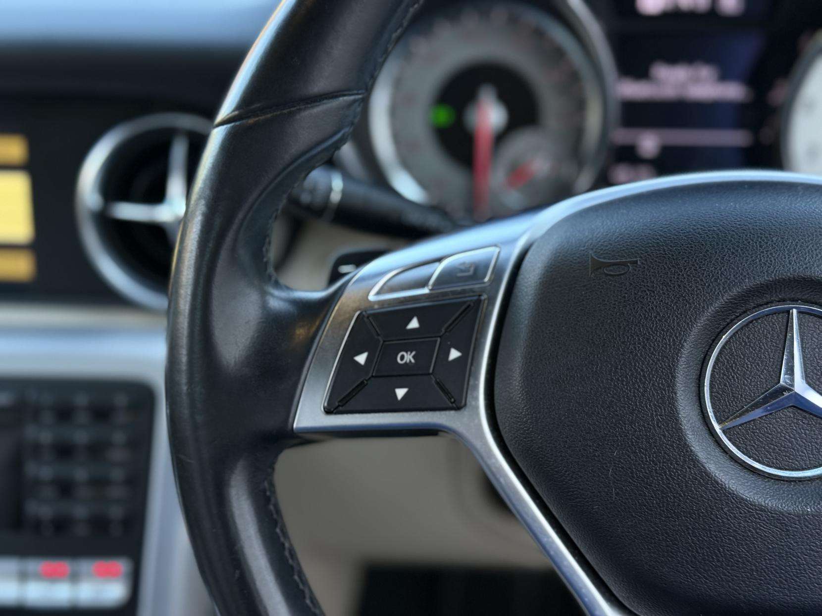 2012 MERCEDES-BENZ SLK 2012 MERCEDES-BENZ SLK