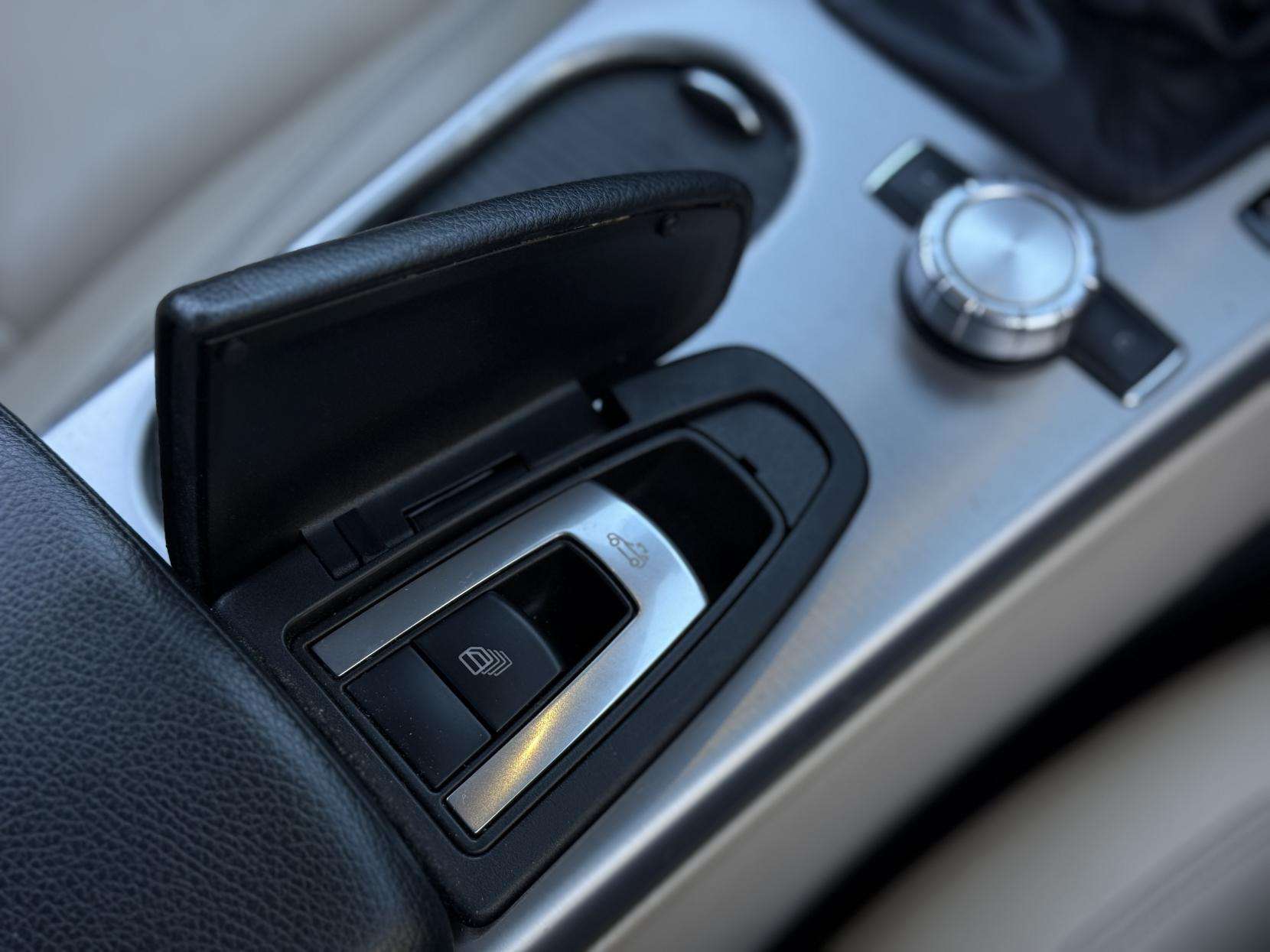2012 MERCEDES-BENZ SLK 2012 MERCEDES-BENZ SLK