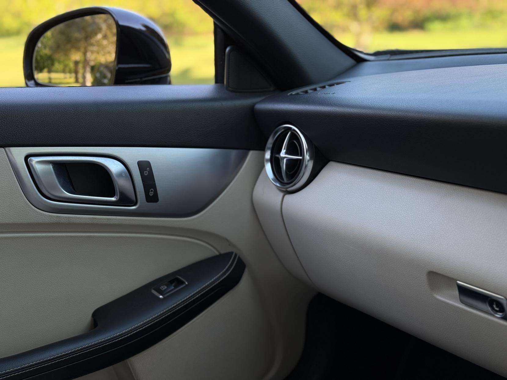 2012 MERCEDES-BENZ SLK 2012 MERCEDES-BENZ SLK