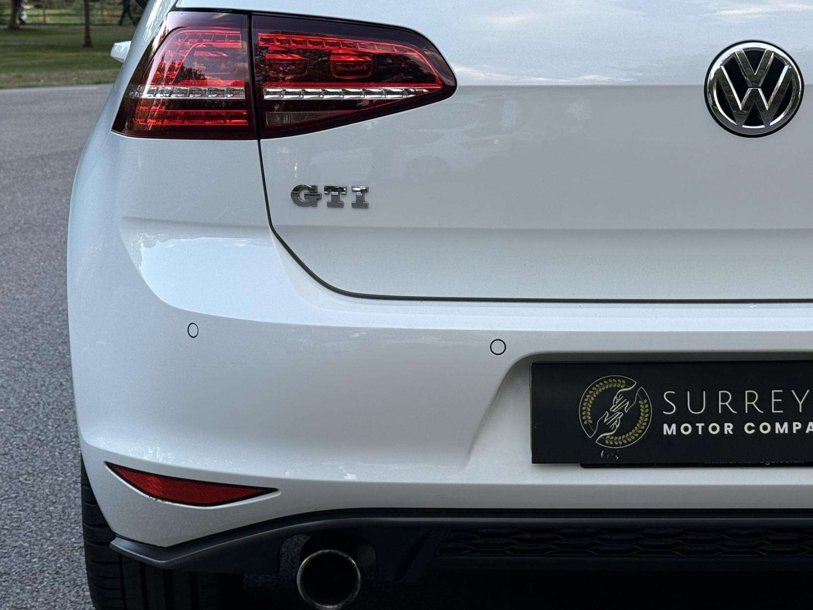 2016 VOLKSWAGEN GOLF 2016 VOLKSWAGEN GOLF