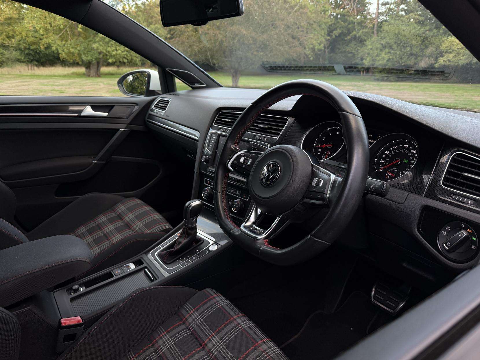 2016 VOLKSWAGEN GOLF 2016 VOLKSWAGEN GOLF